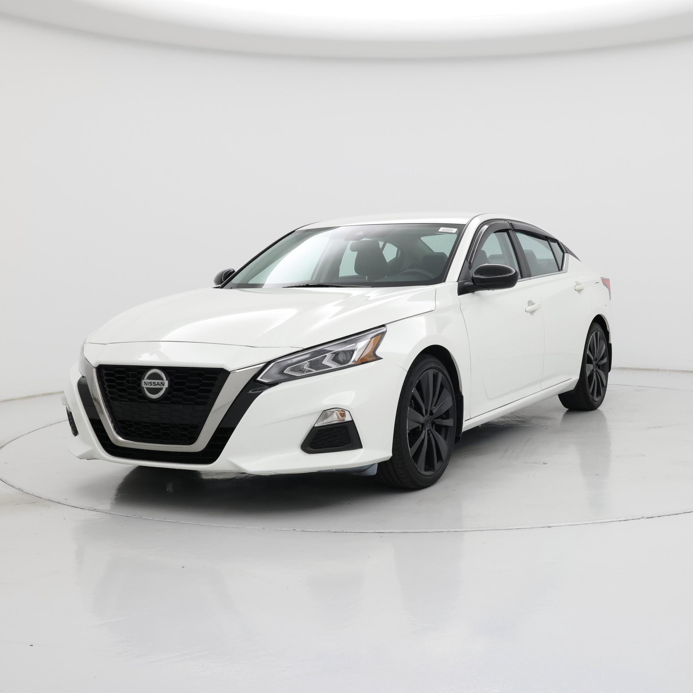 Thumbnail: 2022 Nissan Altima - 4