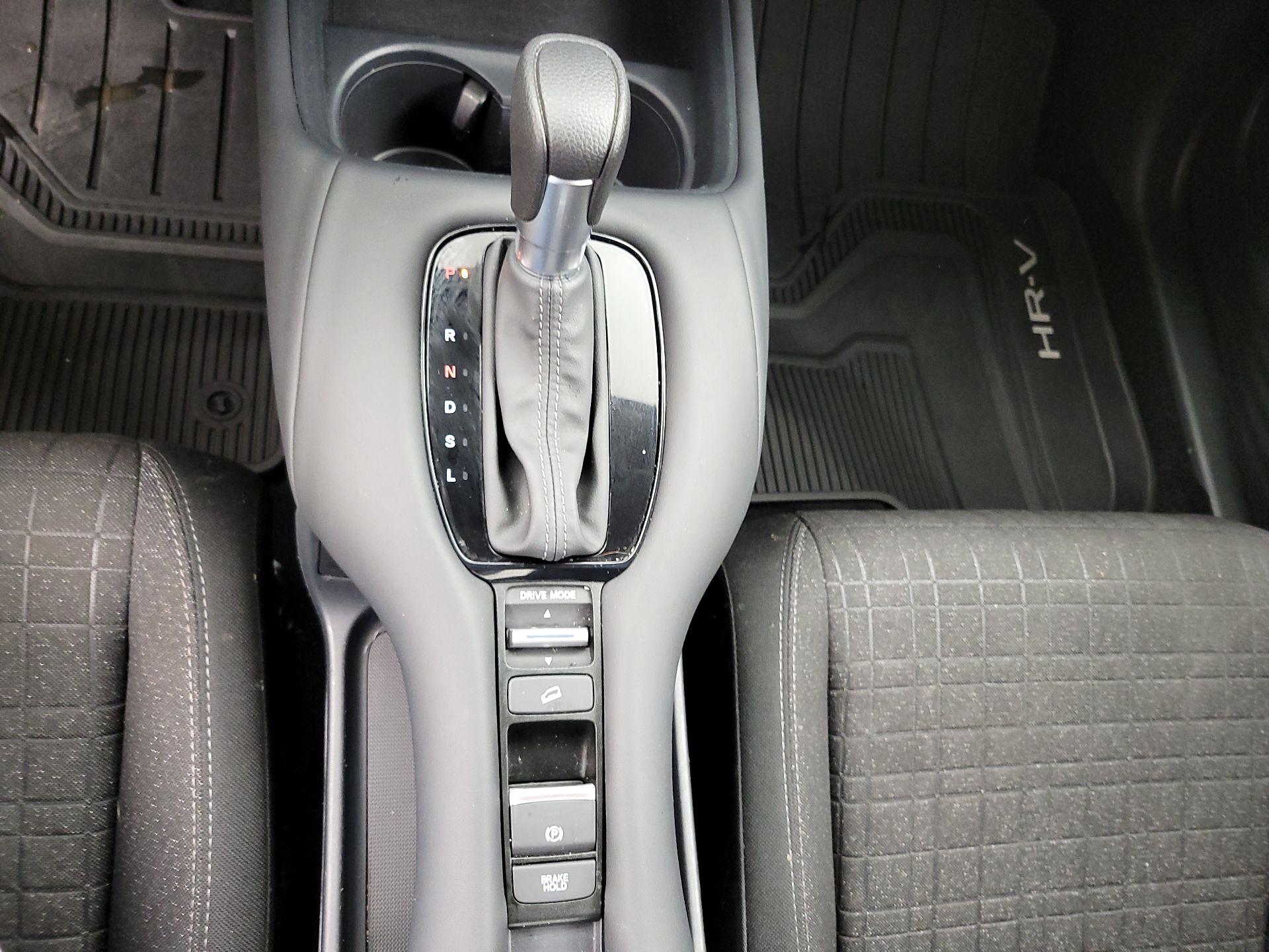 Thumbnail: 2025 Honda HR-V - 17