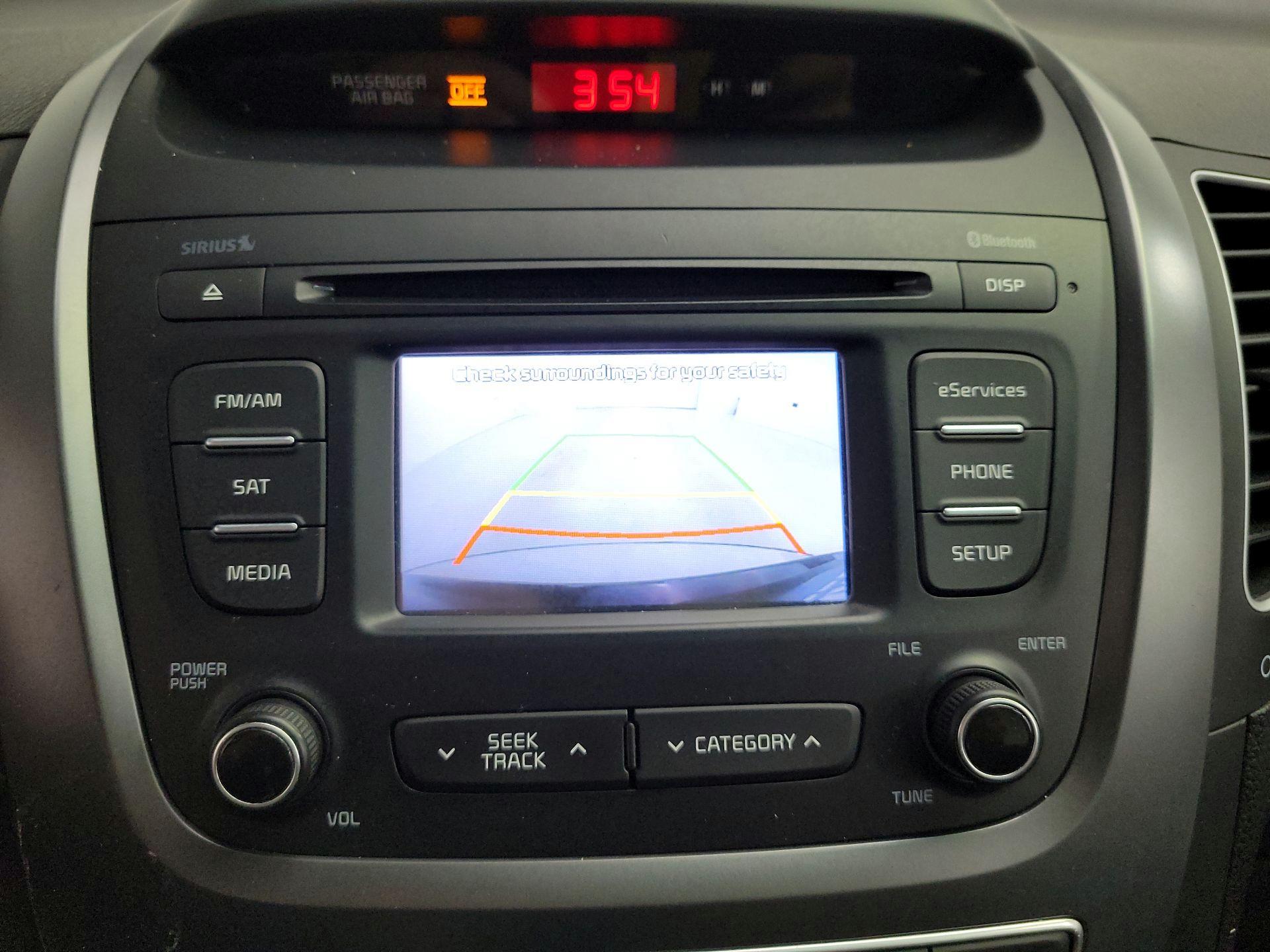 Thumbnail: 2015 Kia Sorento - 14