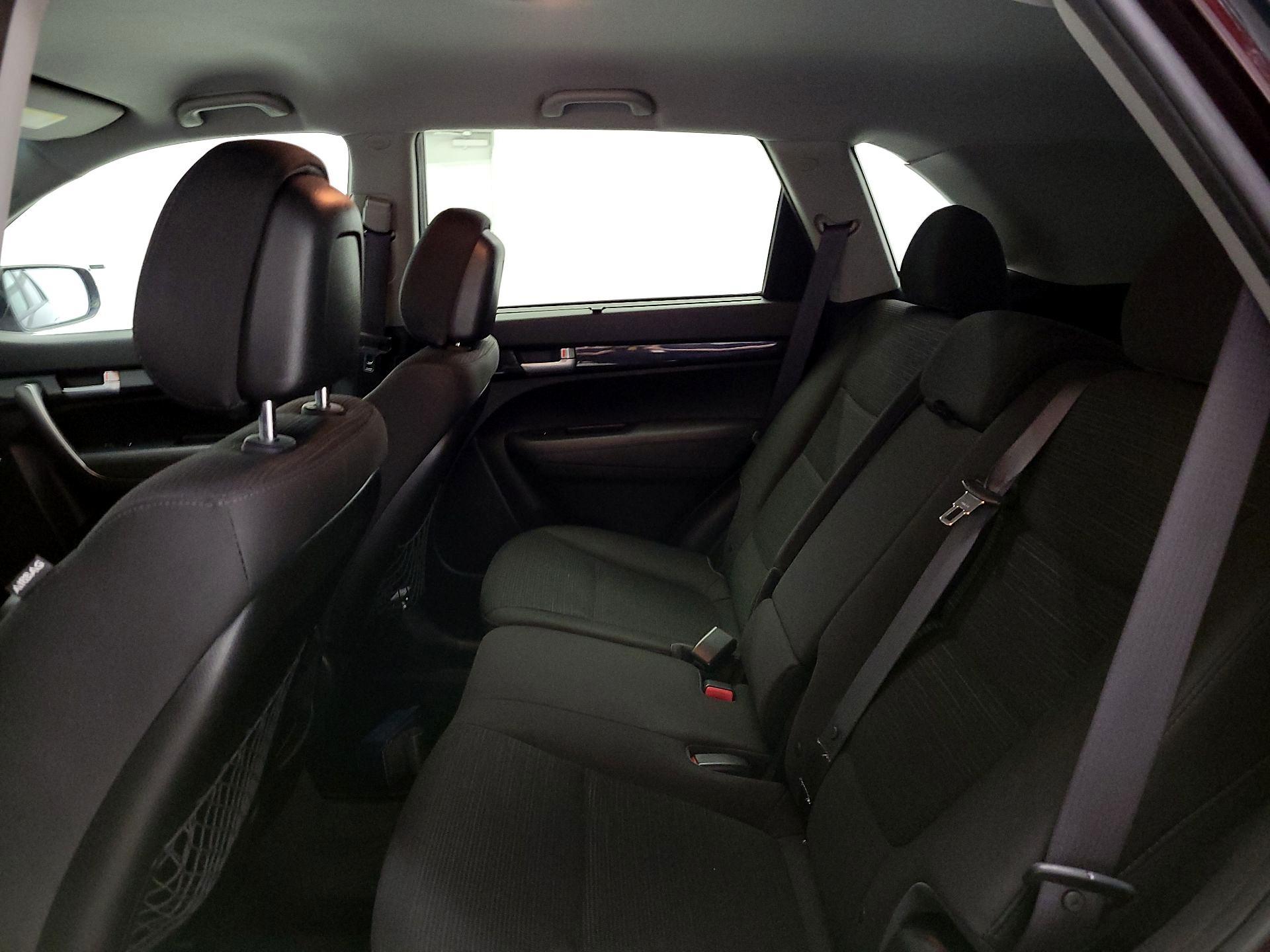 Thumbnail: 2015 Kia Sorento - 19