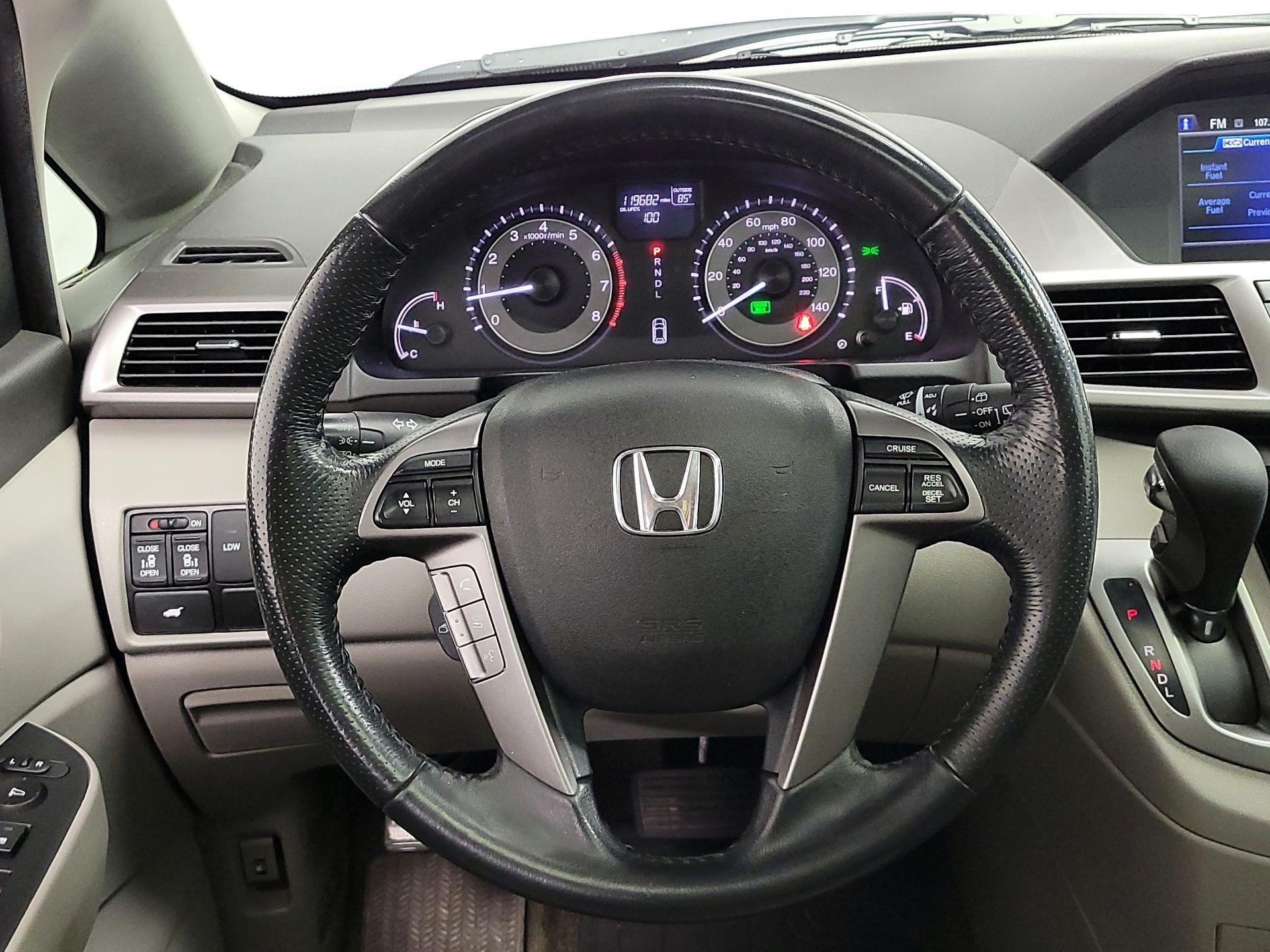 Thumbnail: 2015 Honda Odyssey - 10