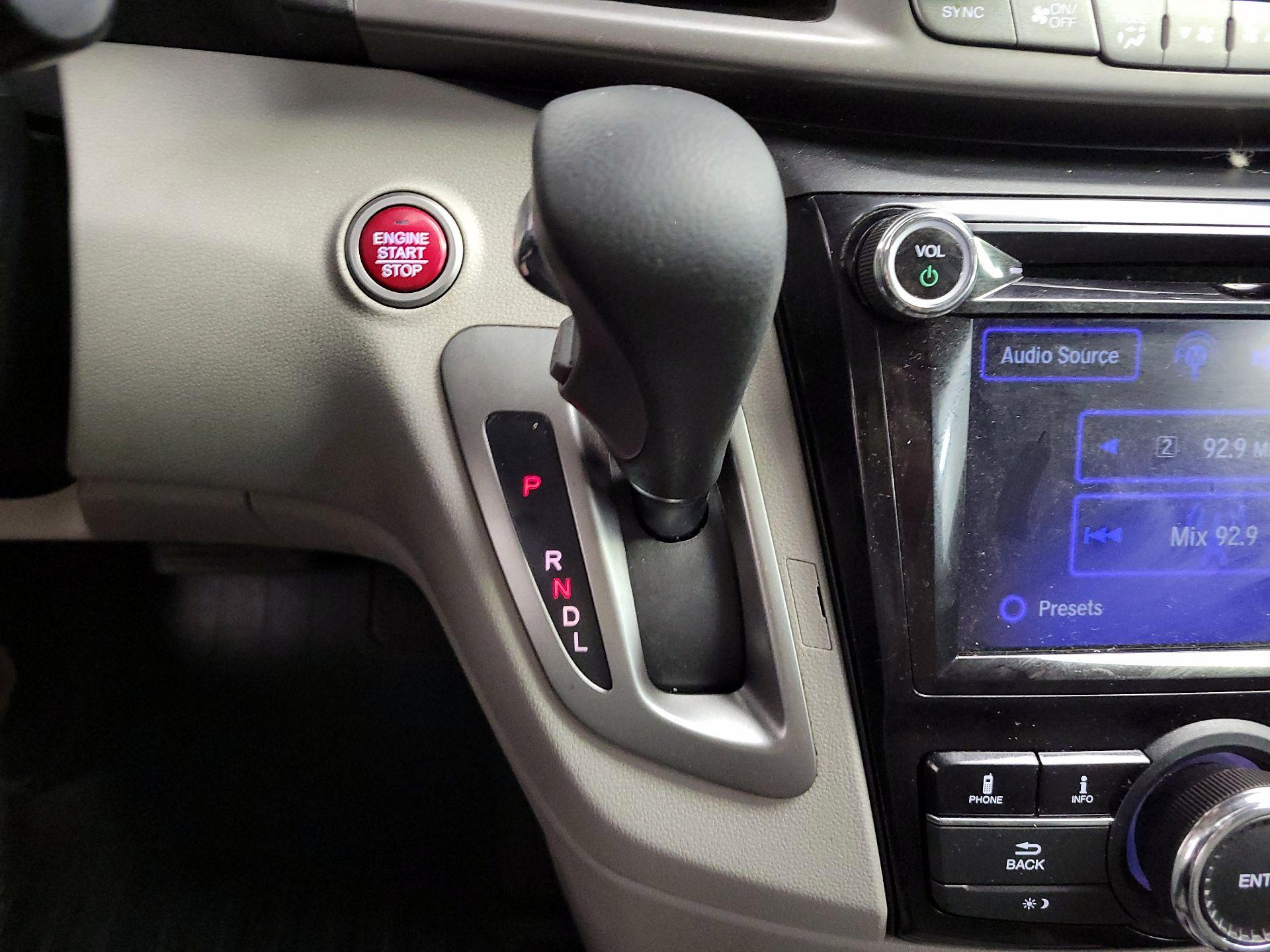 Thumbnail: 2015 Honda Odyssey - 17