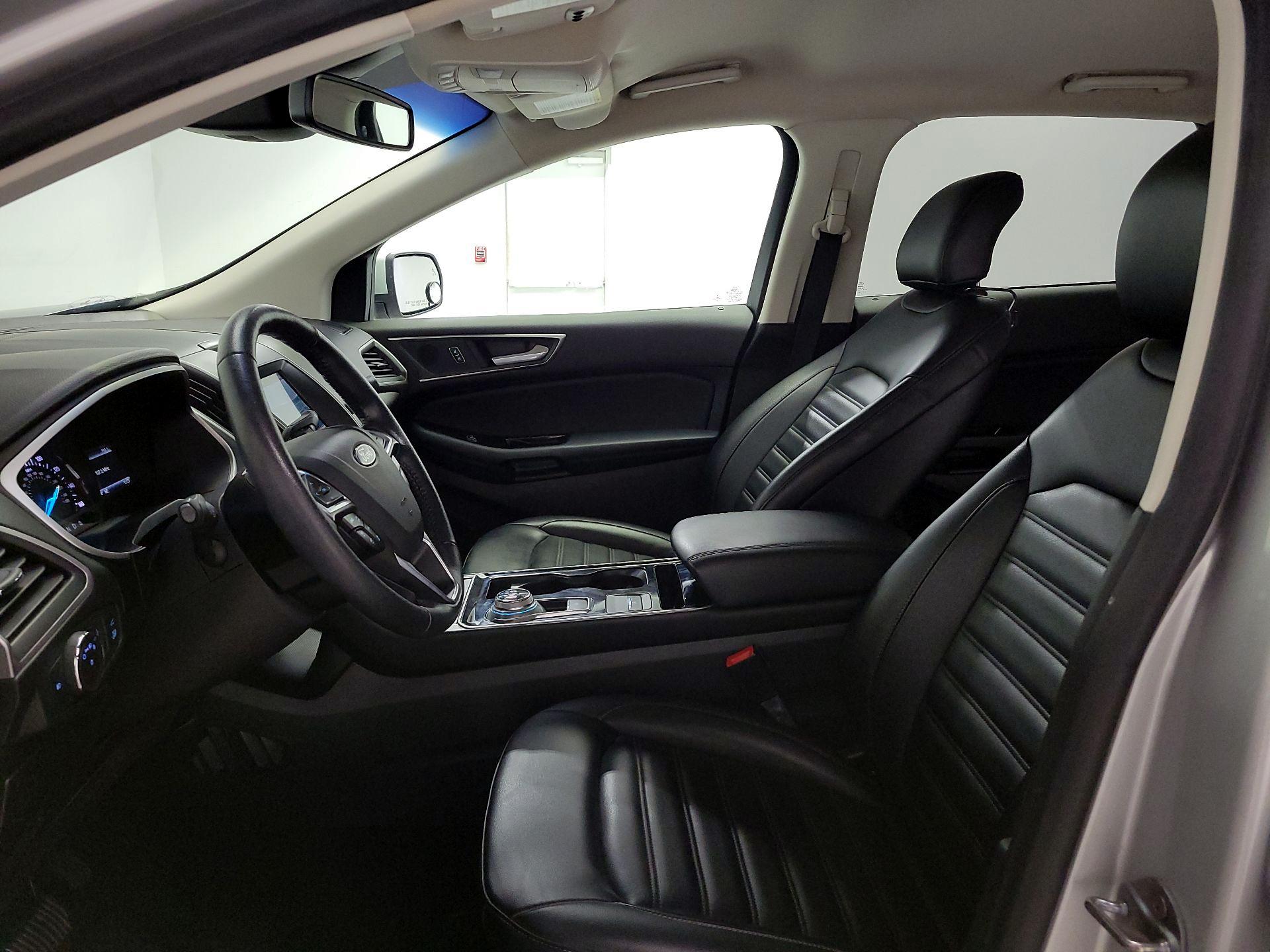 Thumbnail: 2019 Ford Edge - 11