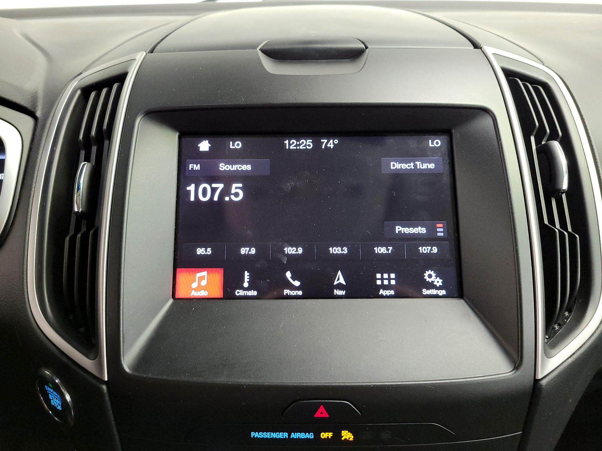 Thumbnail: 2019 Ford Edge - 16