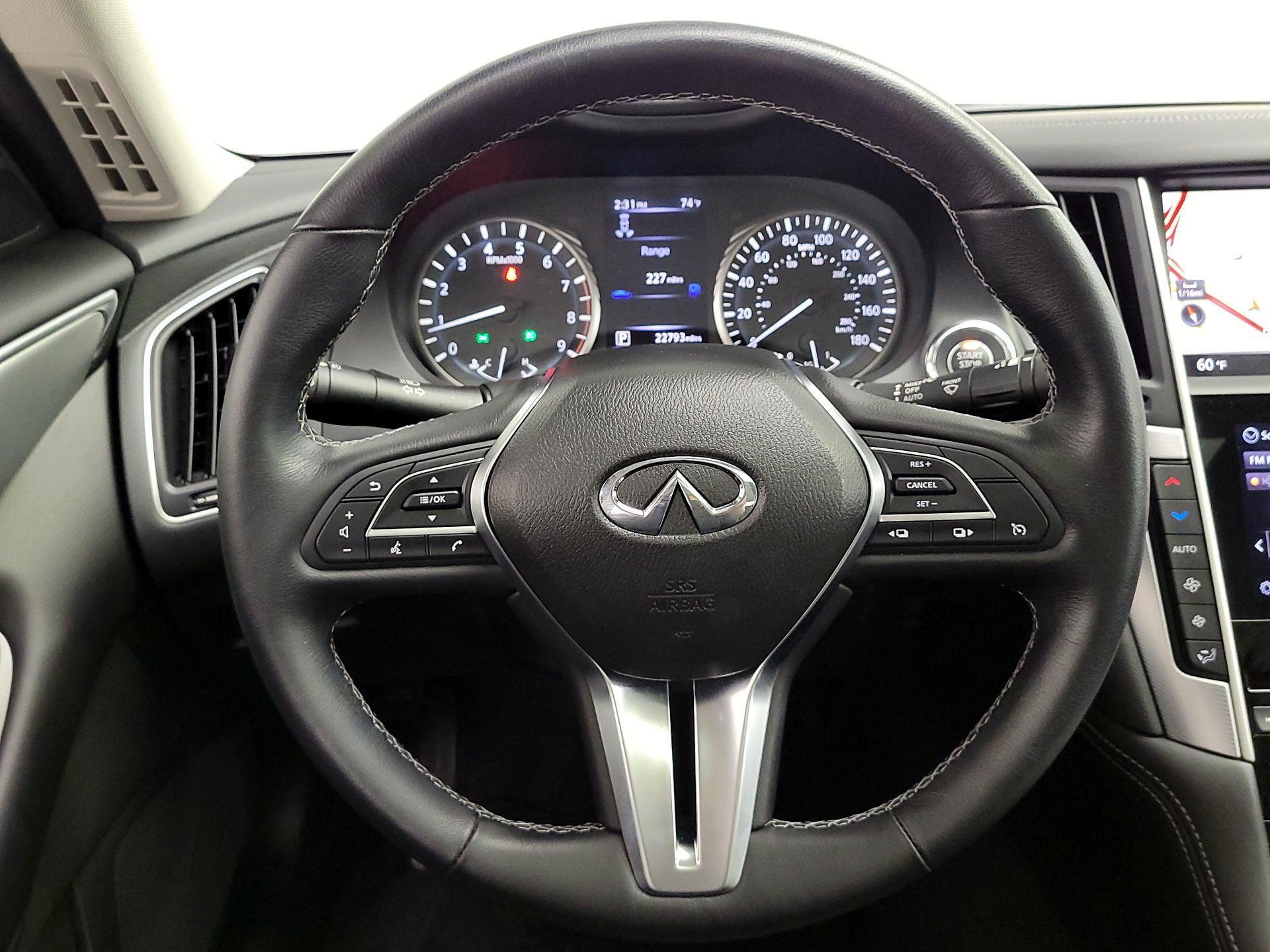 Thumbnail: 2020 INFINITI Q50 - 10