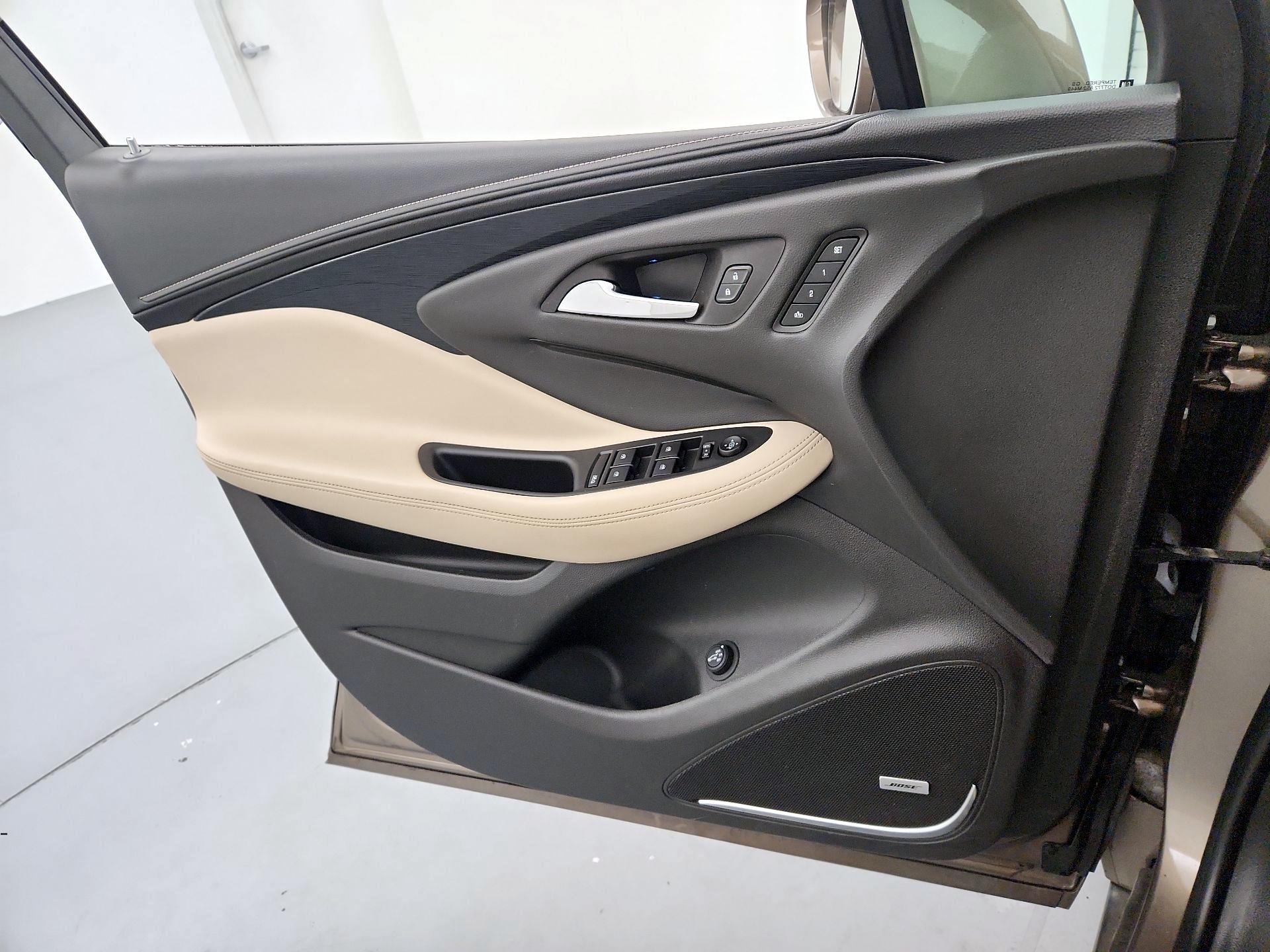 Thumbnail: 2017 Buick Envision - 12