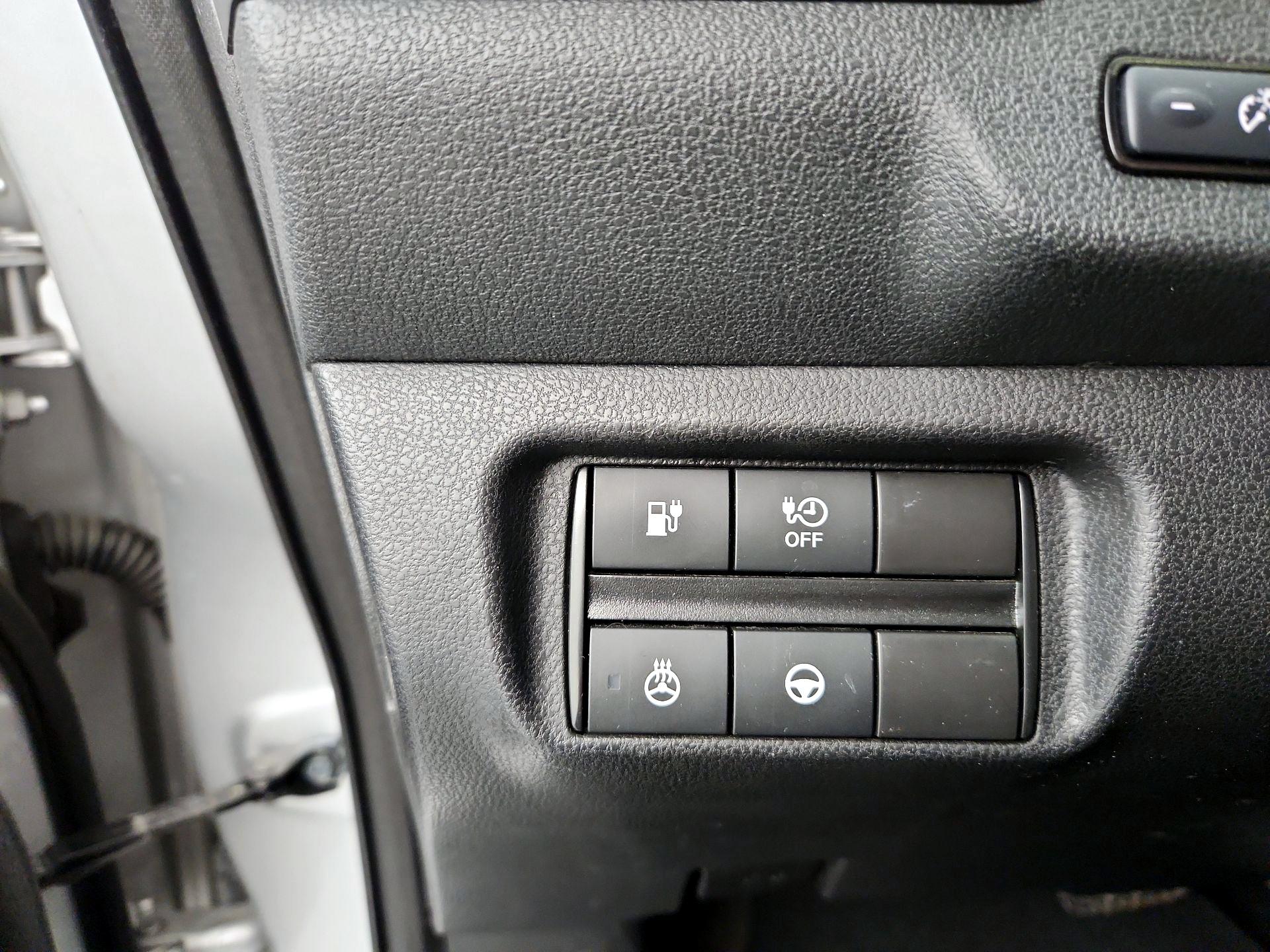 Thumbnail: 2019 Nissan Leaf - 13