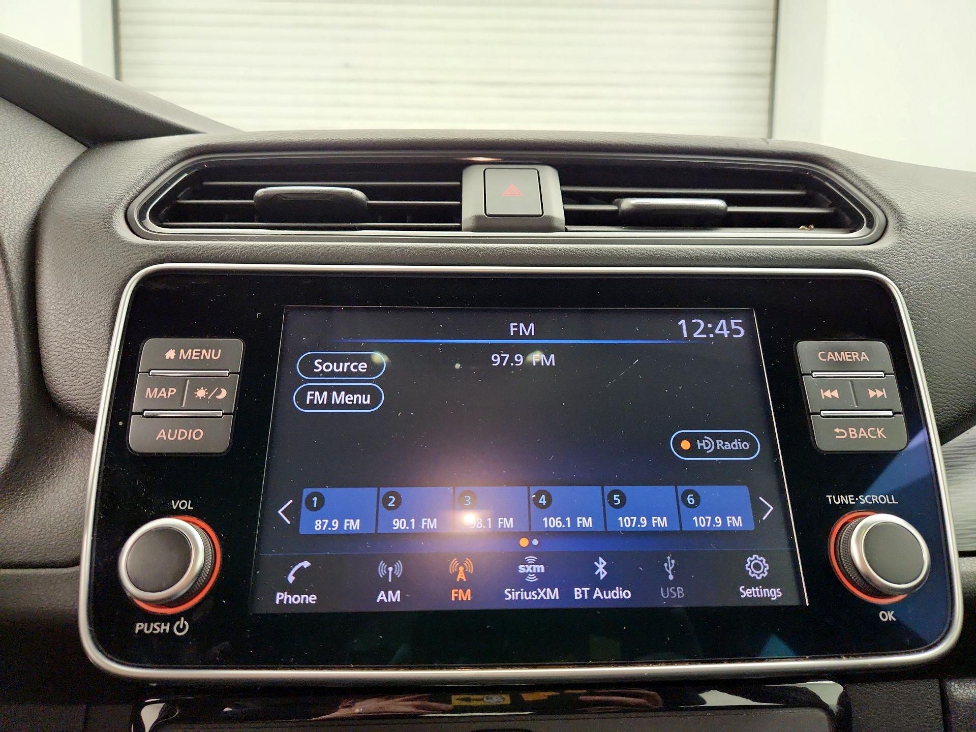 Thumbnail: 2019 Nissan Leaf - 16