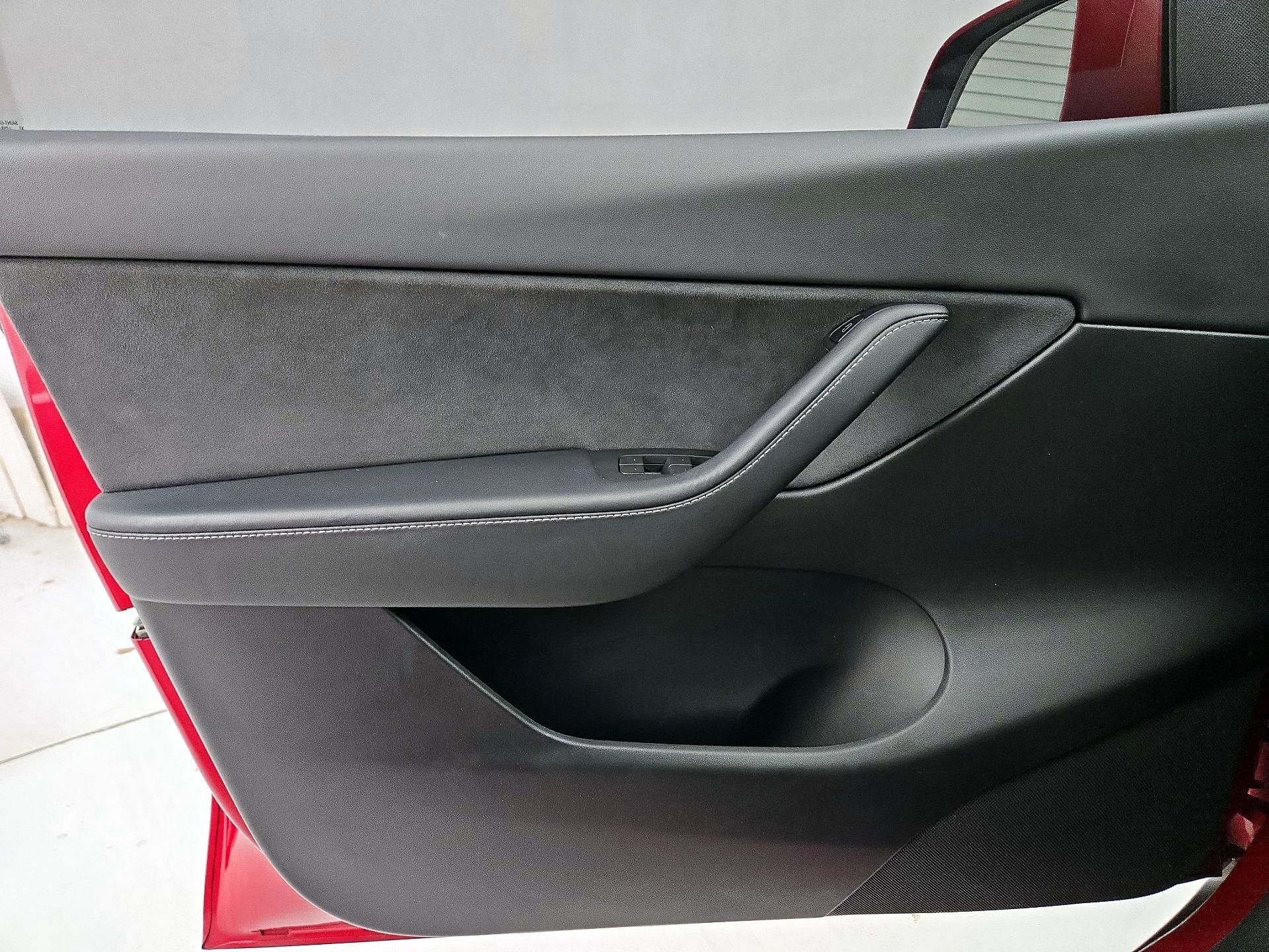 Thumbnail: 2022 Tesla Model Y - 12
