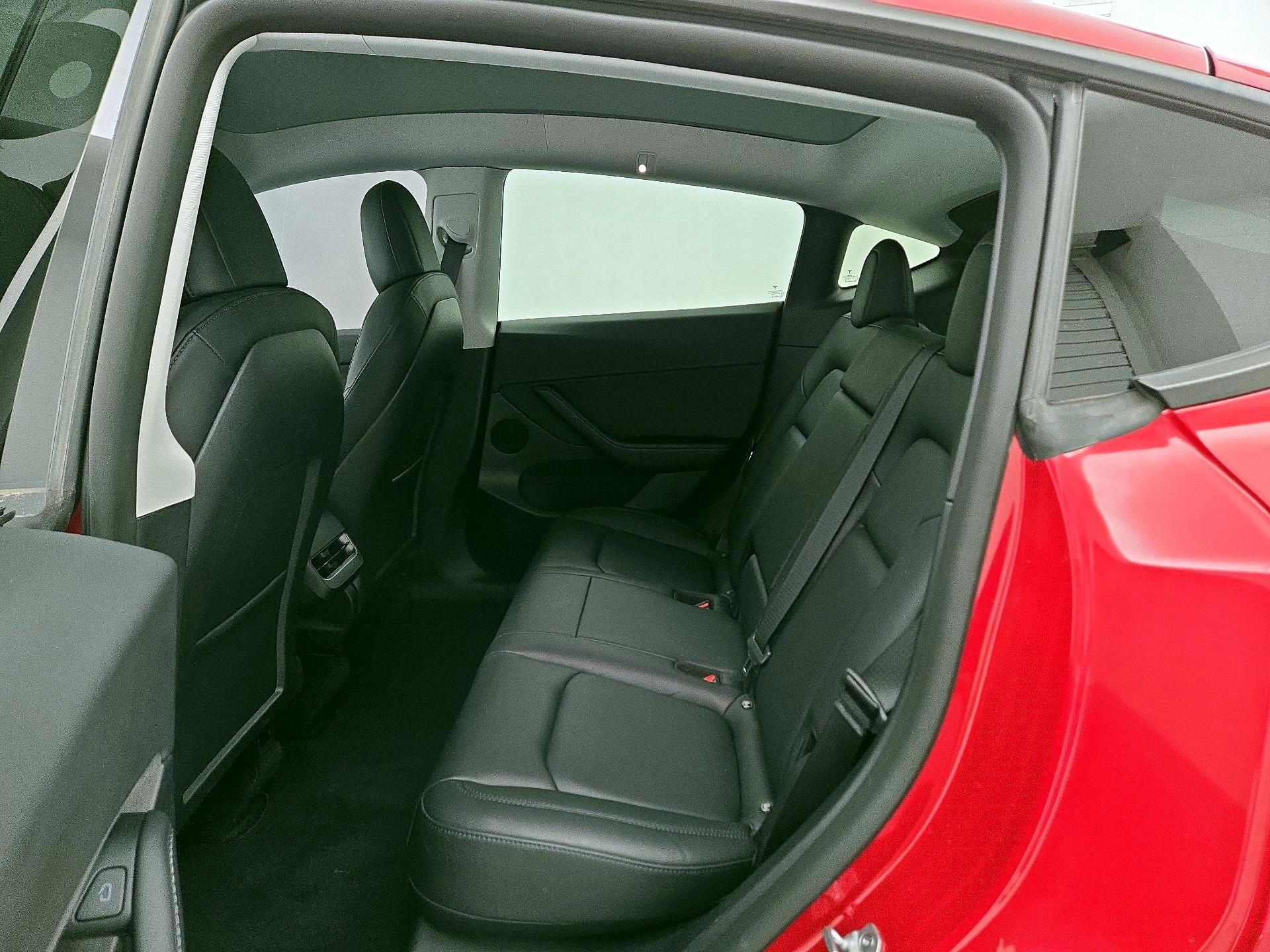 Thumbnail: 2022 Tesla Model Y - 18