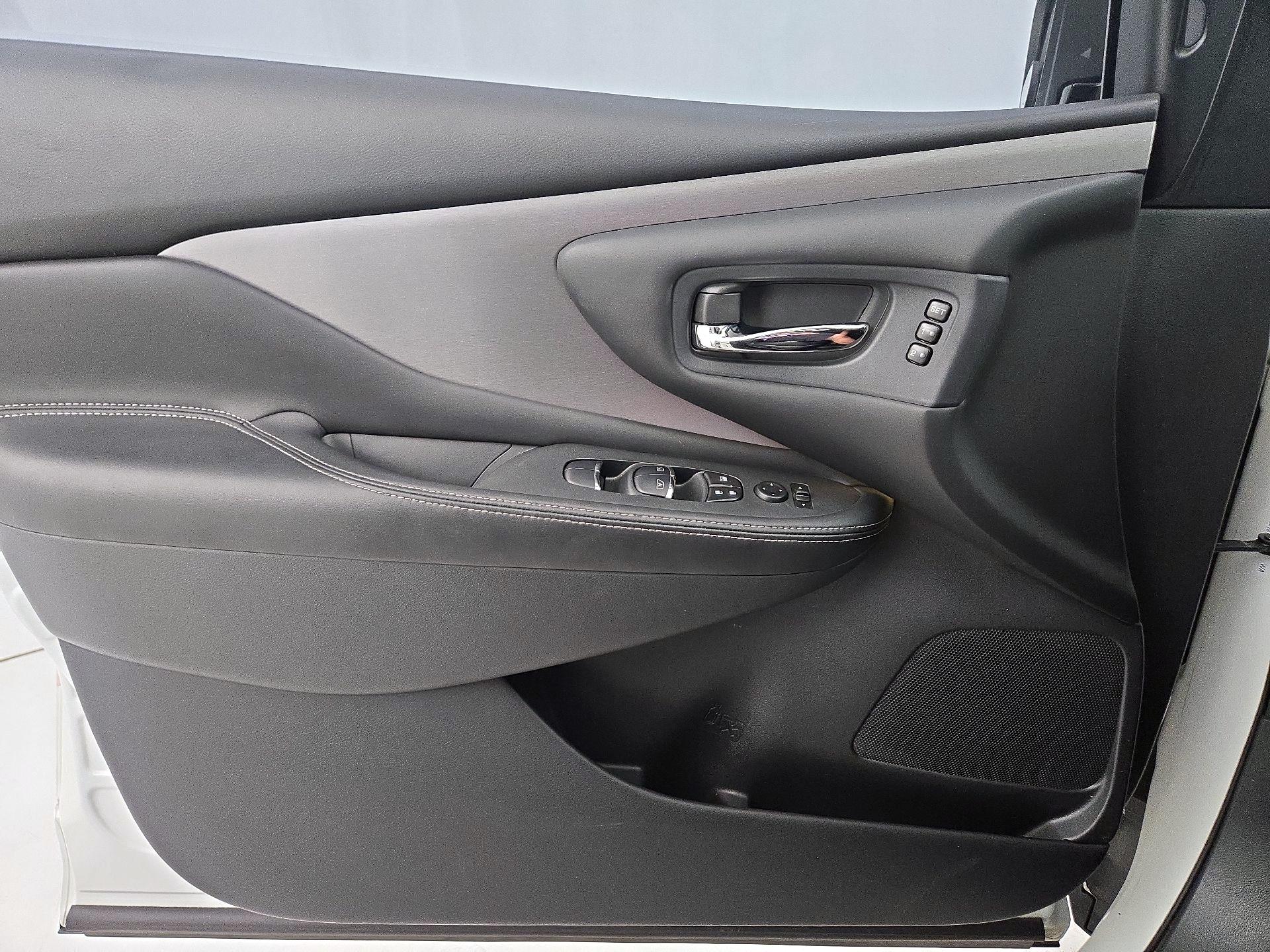 Thumbnail: 2020 Nissan Murano - 12