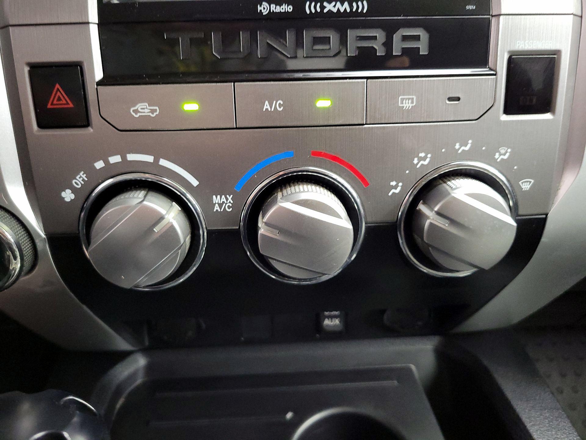 Thumbnail: 2015 Toyota Tundra - 16