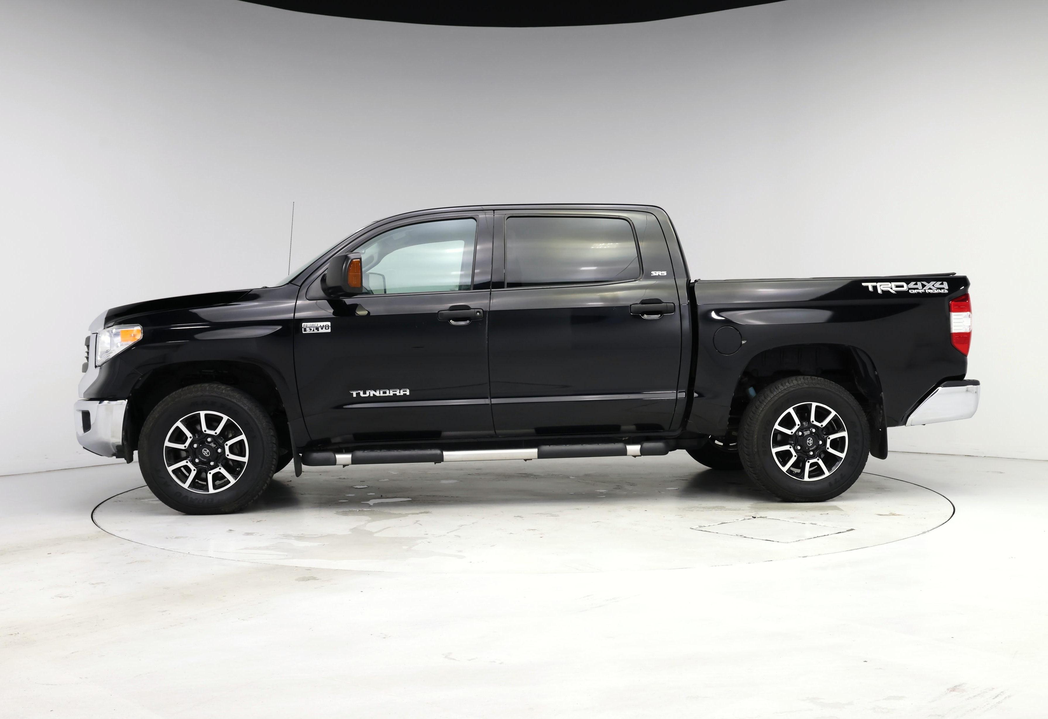 Thumbnail: 2015 Toyota Tundra - 3