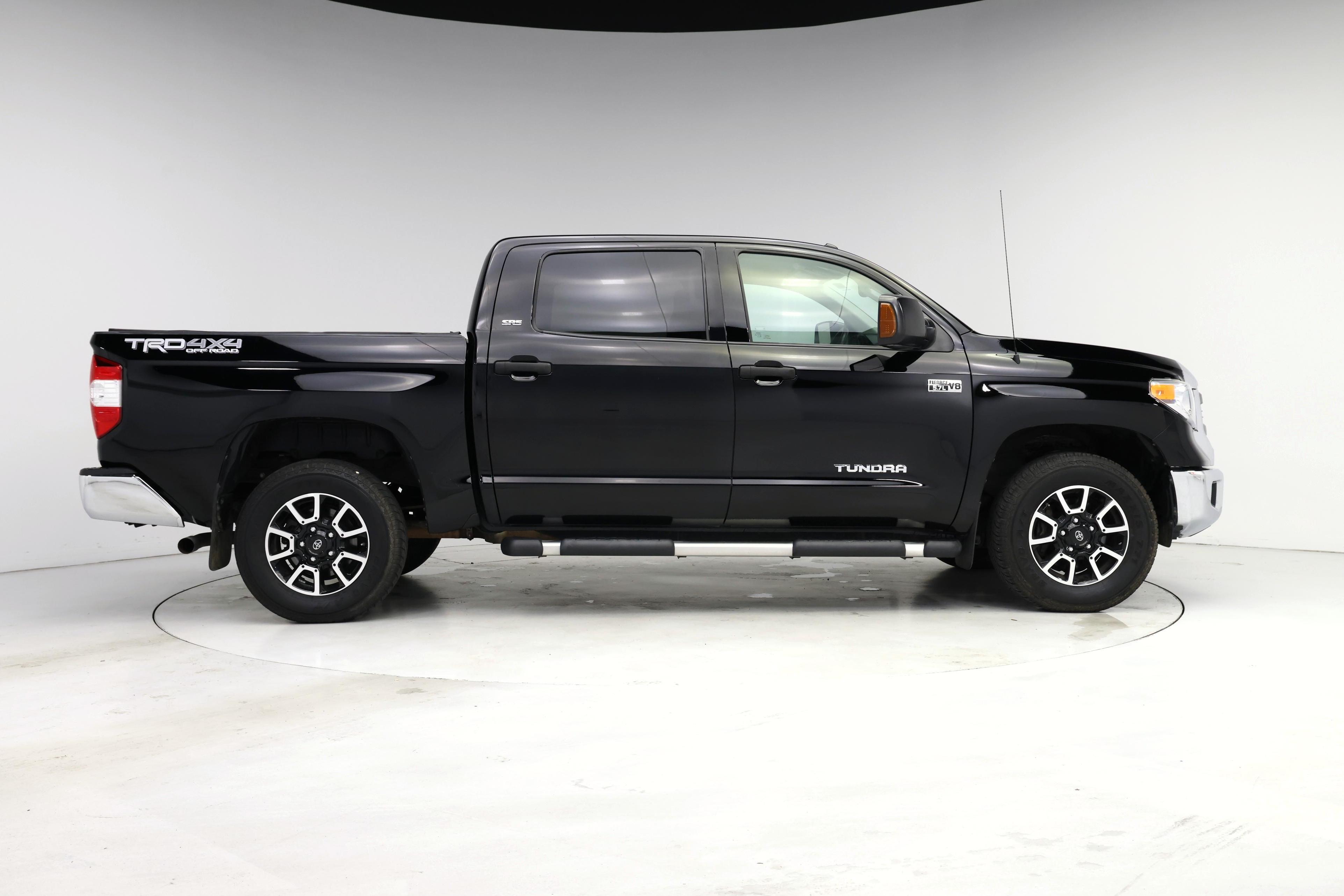 Thumbnail: 2015 Toyota Tundra - 7
