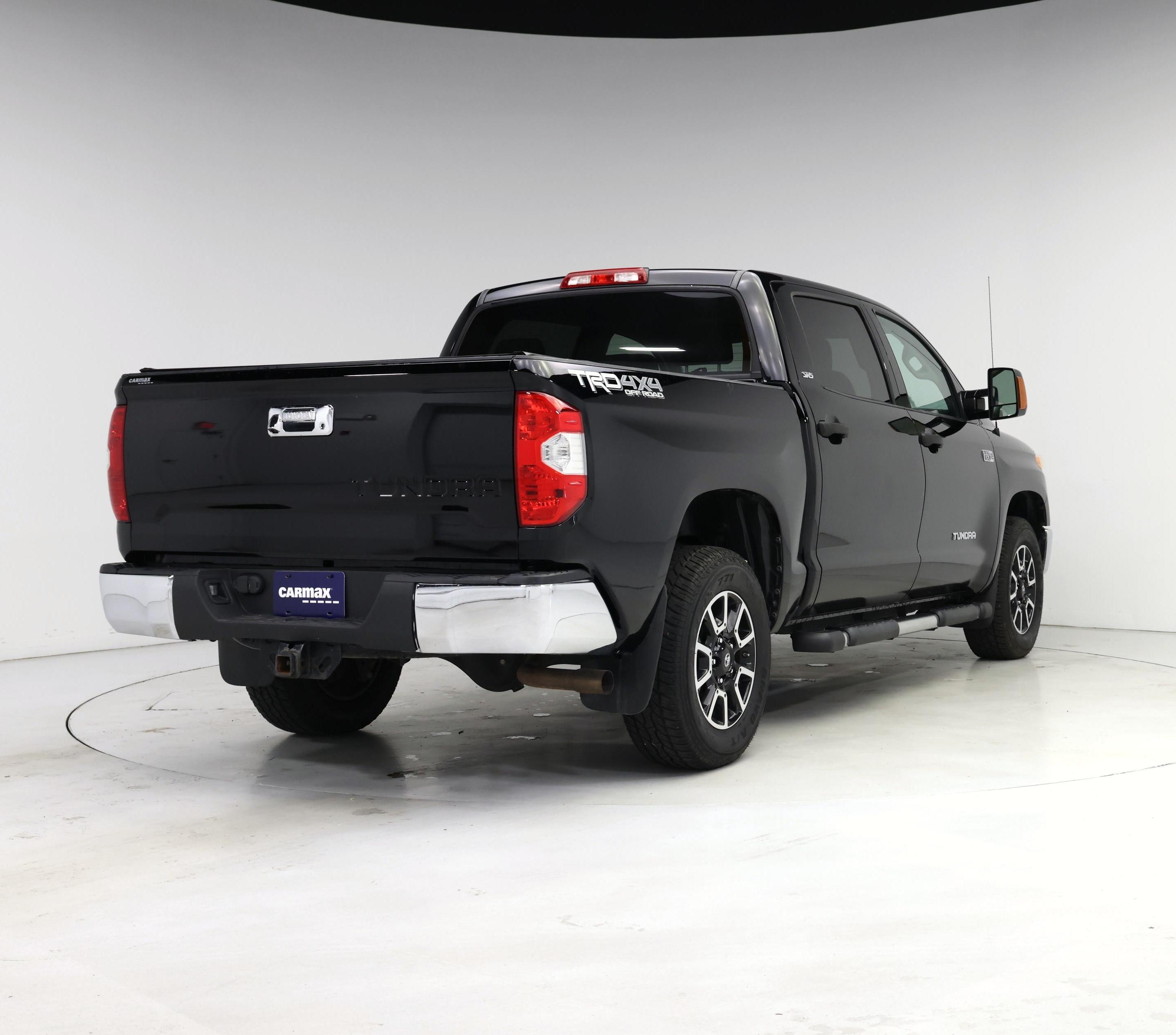 Thumbnail: 2015 Toyota Tundra - 8