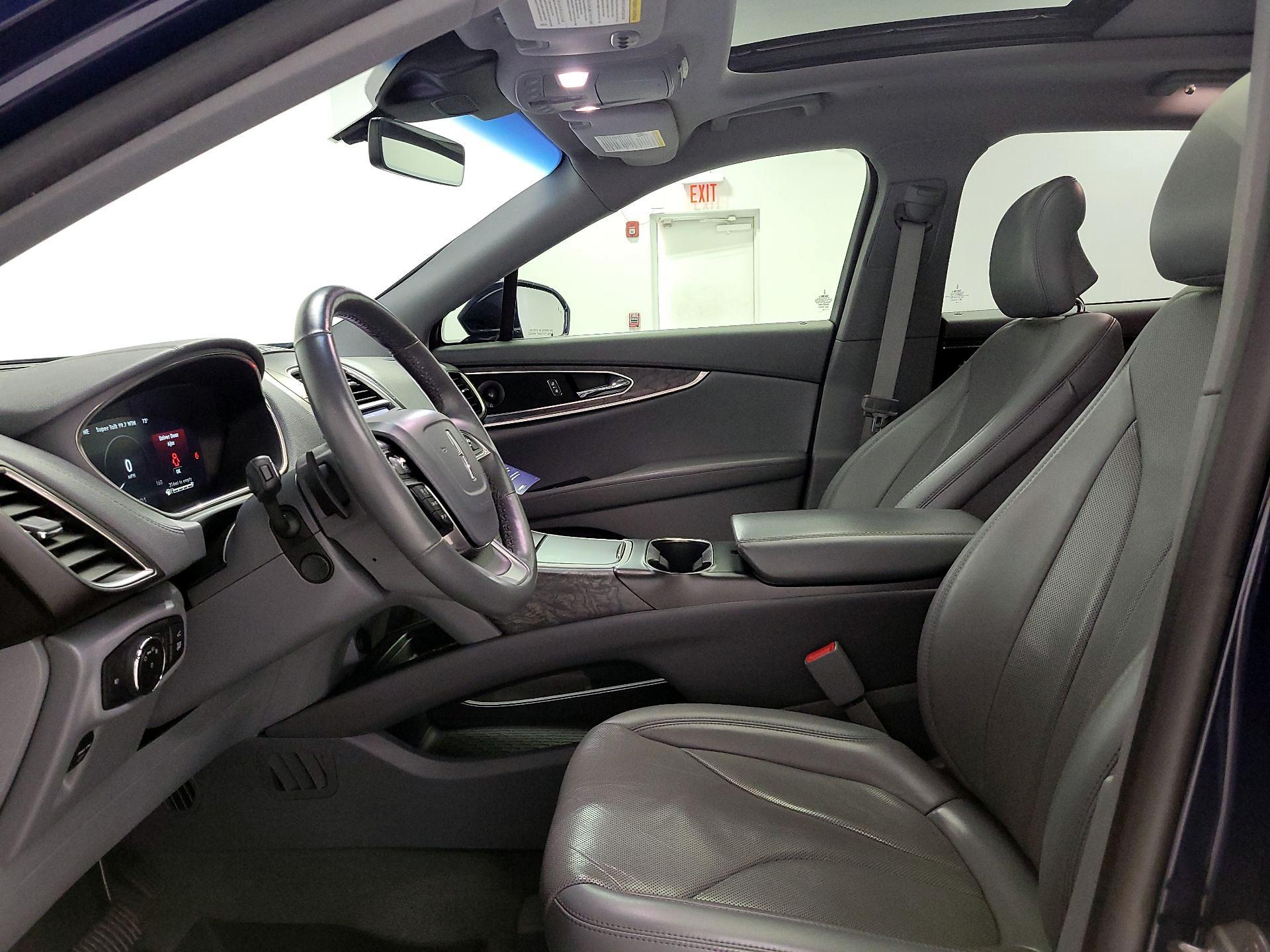 Thumbnail: 2019 Lincoln Nautilus - 11