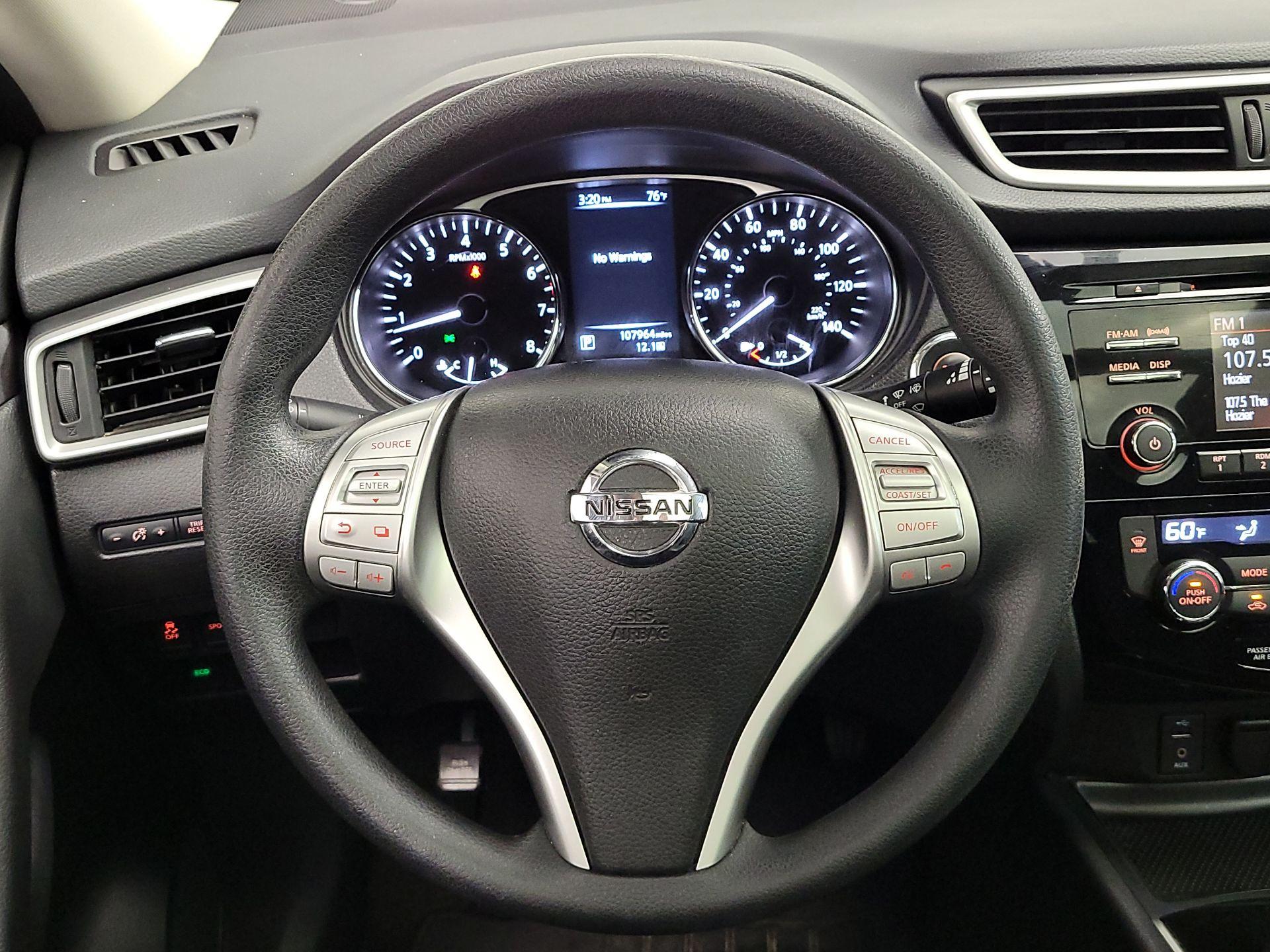 Thumbnail: 2016 Nissan Rogue - 10