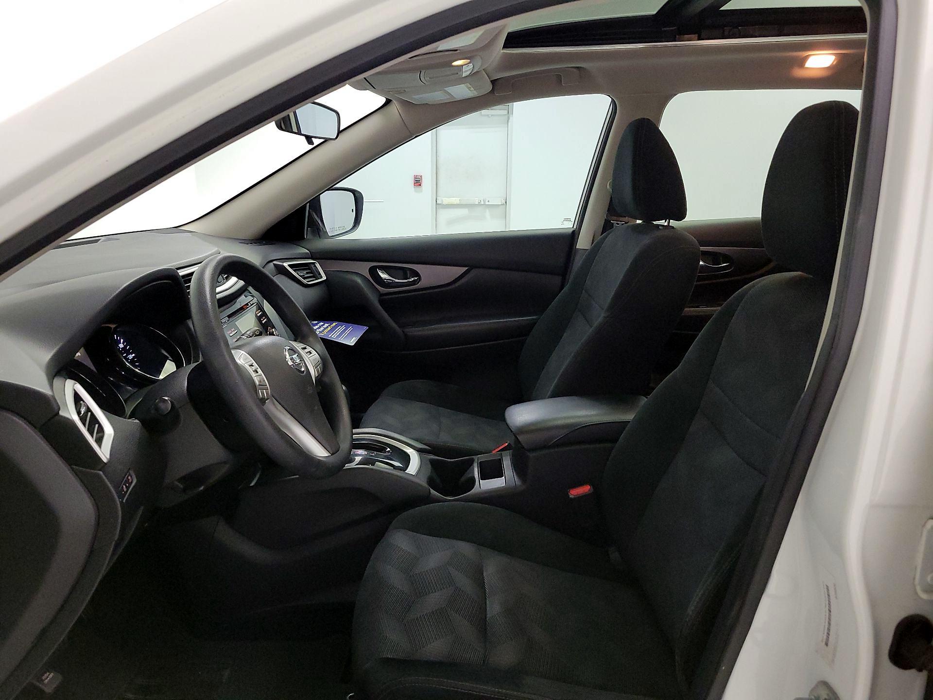 Thumbnail: 2016 Nissan Rogue - 11