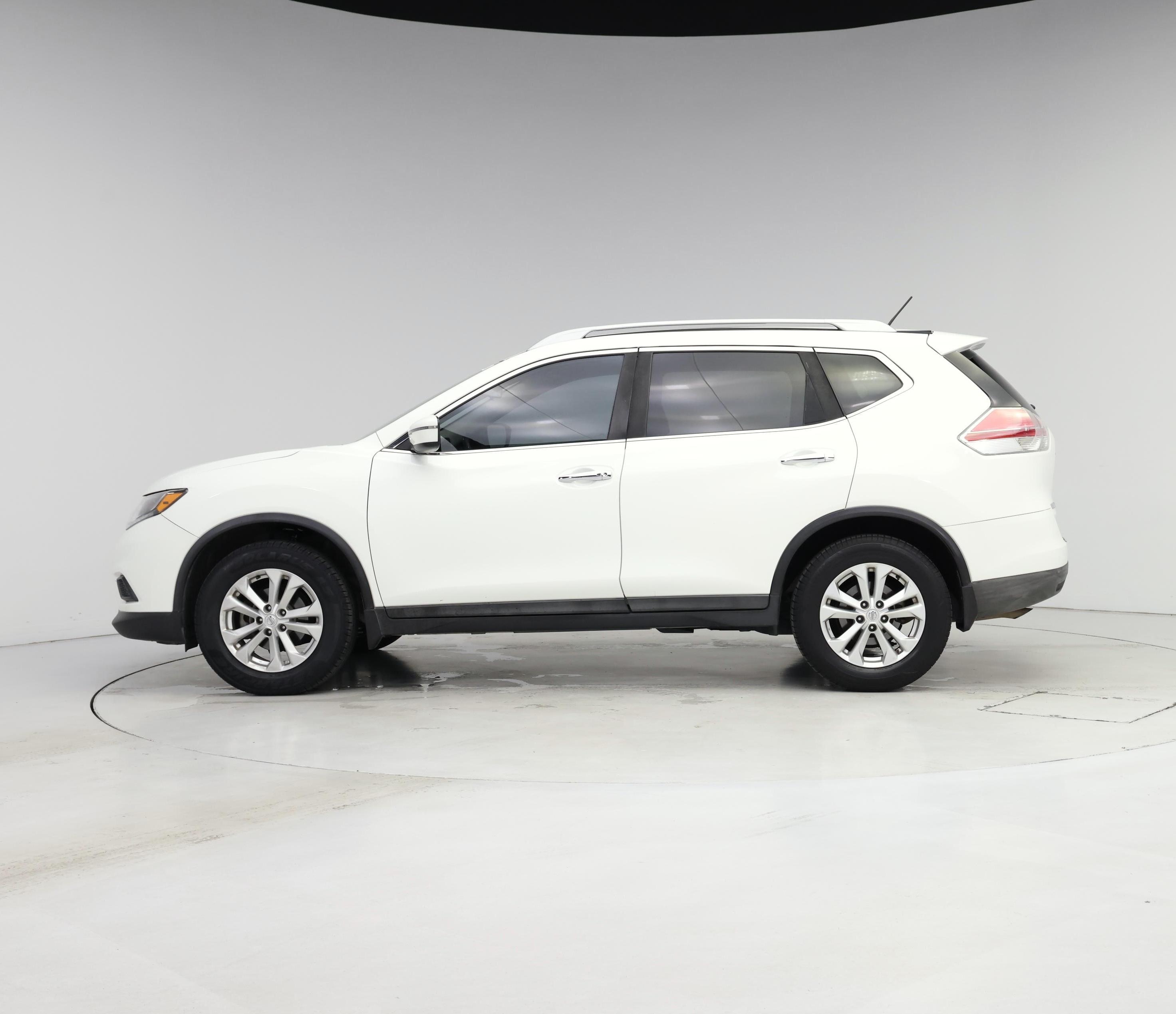 Thumbnail: 2016 Nissan Rogue - 3