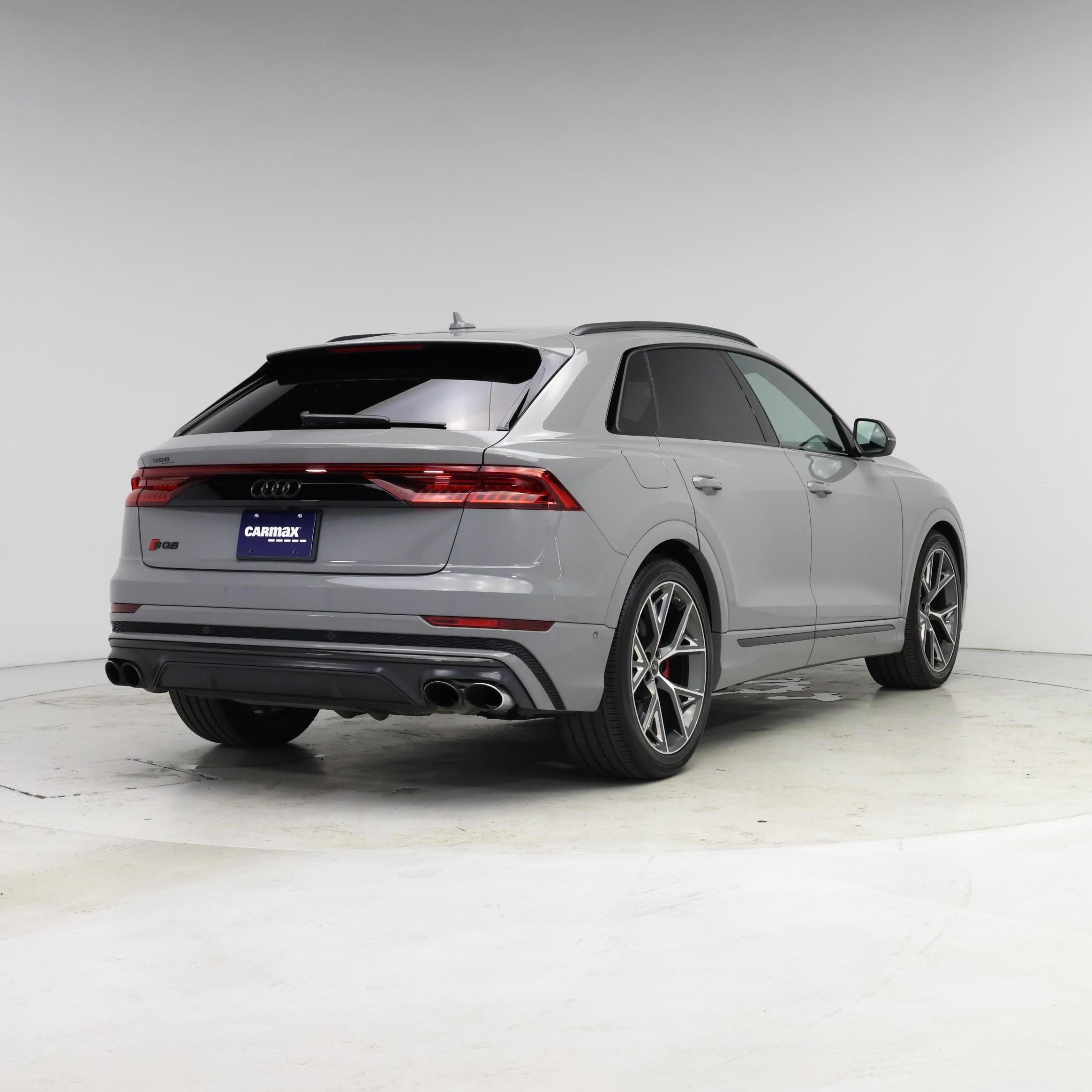 Thumbnail: 2023 Audi SQ8 - 8