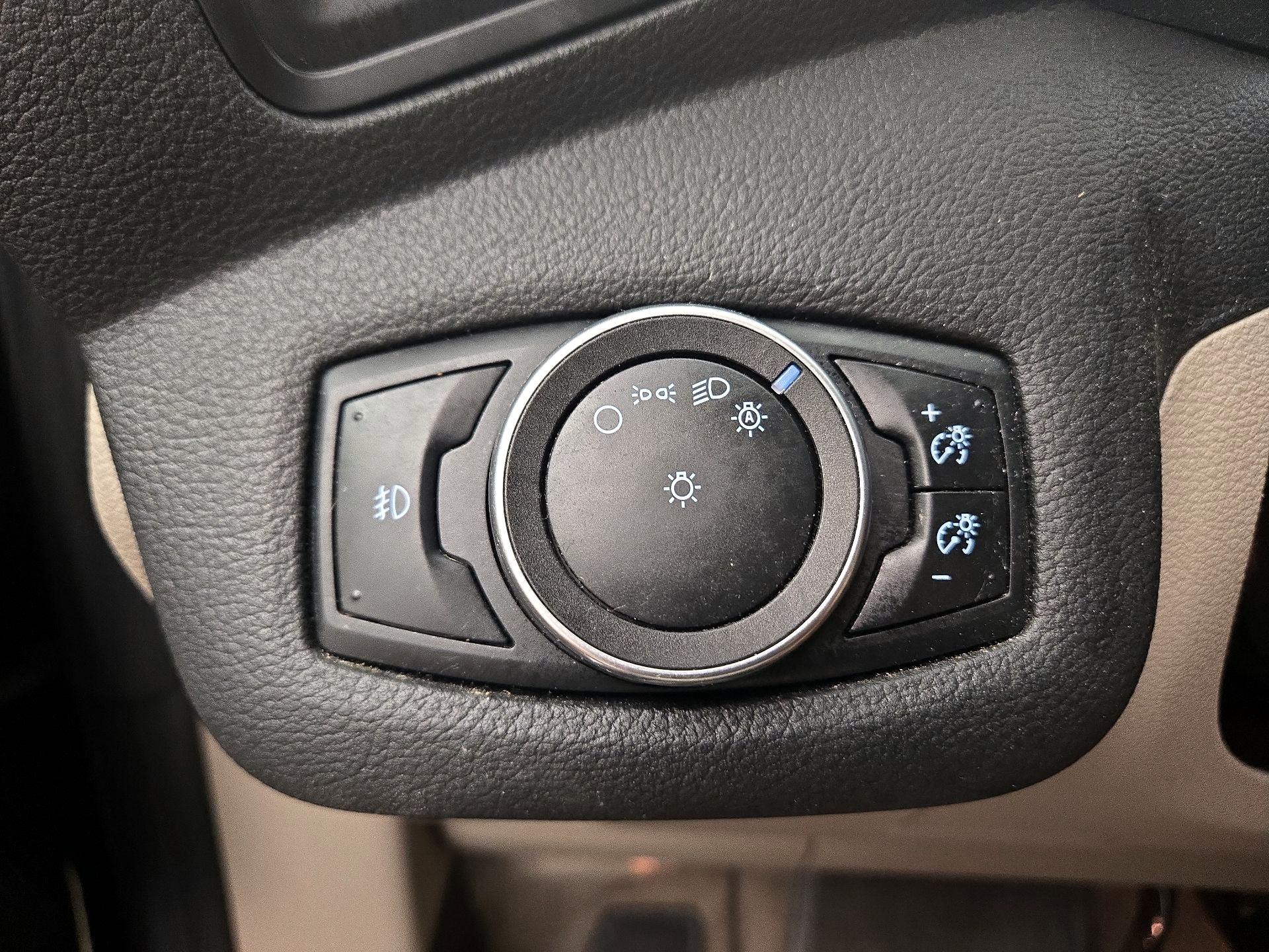 Thumbnail: 2016 Ford Escape - 13