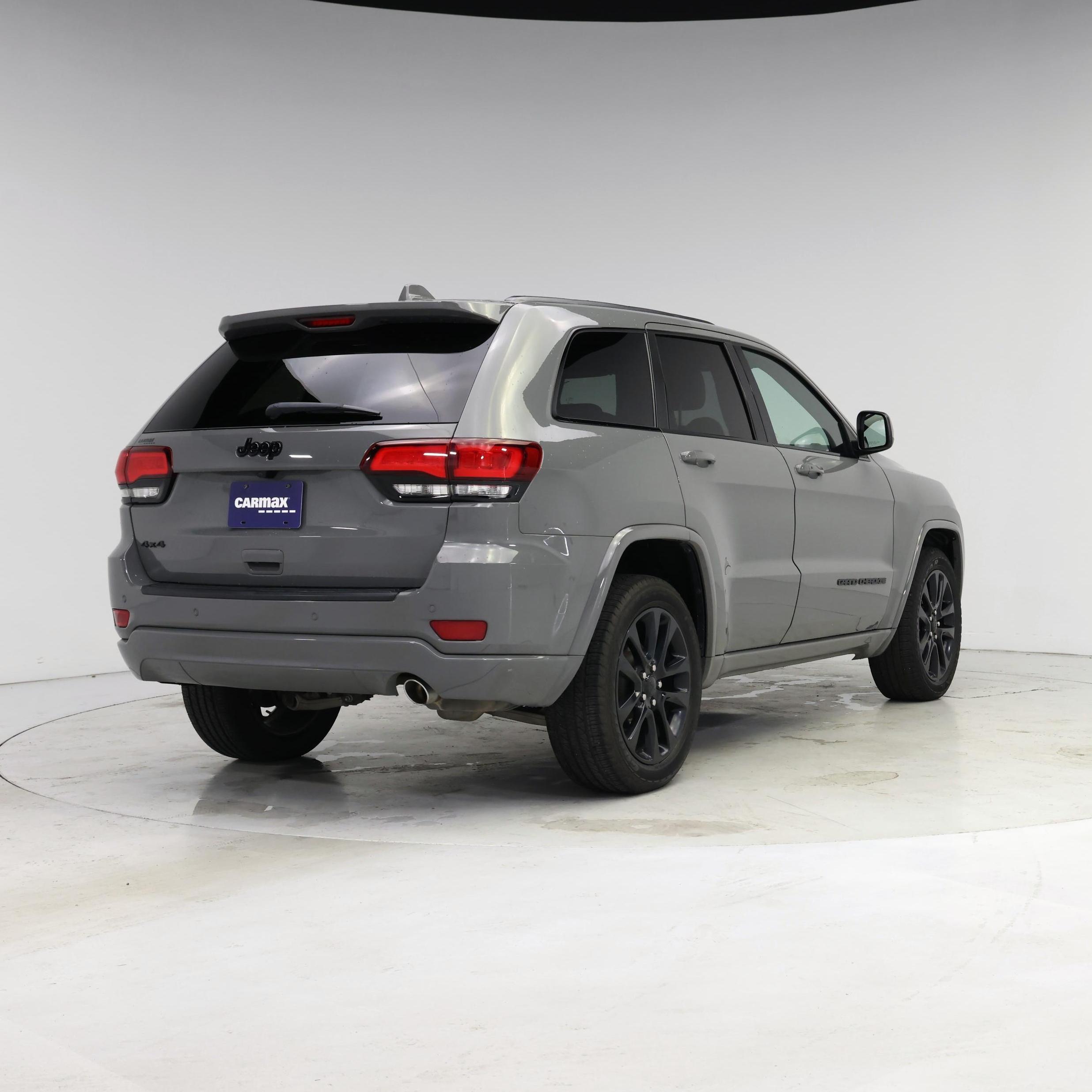 Thumbnail: 2020 Jeep Grand Cherokee - 8