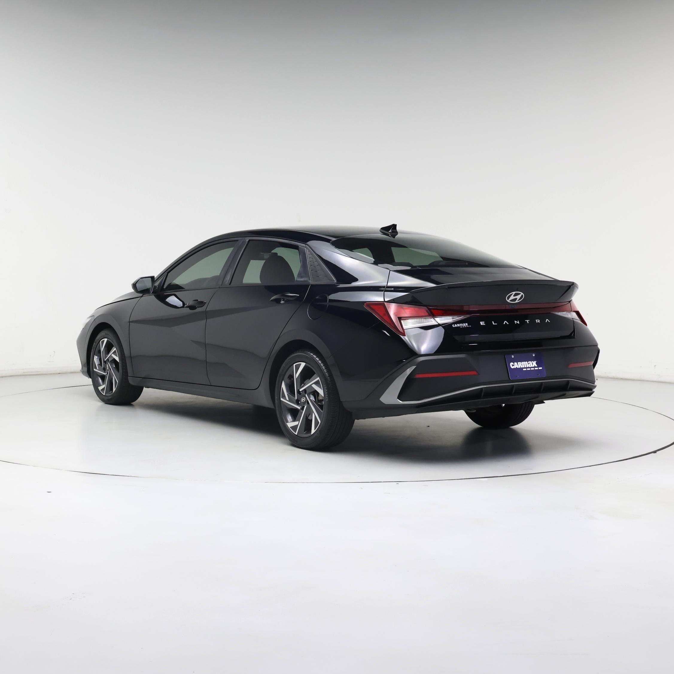 Thumbnail: 2025 Hyundai Elantra - 2