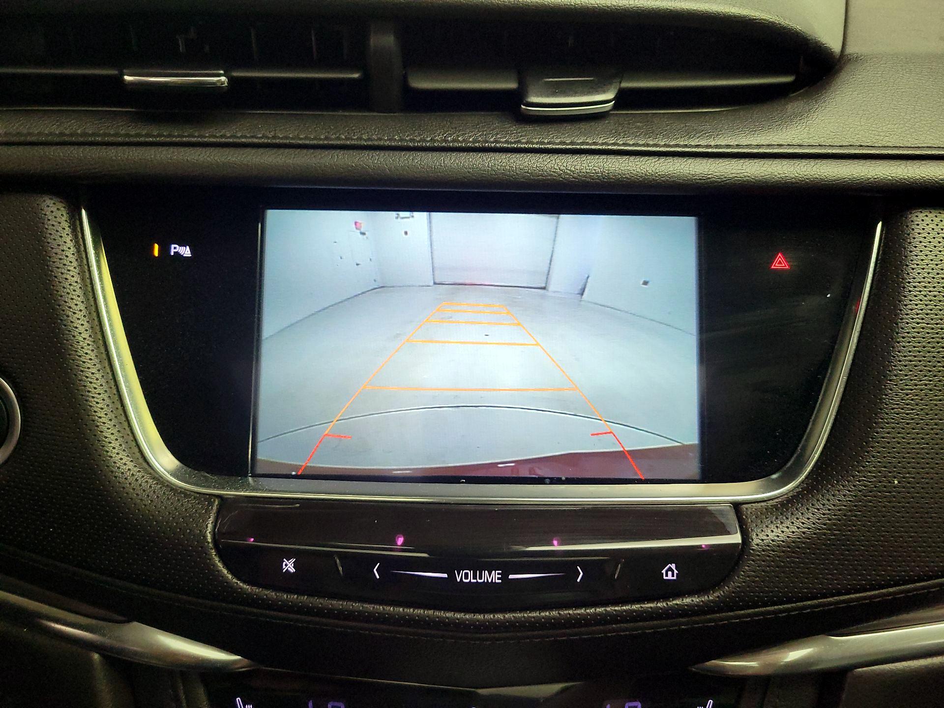 Thumbnail: 2017 Cadillac XT5 - 15