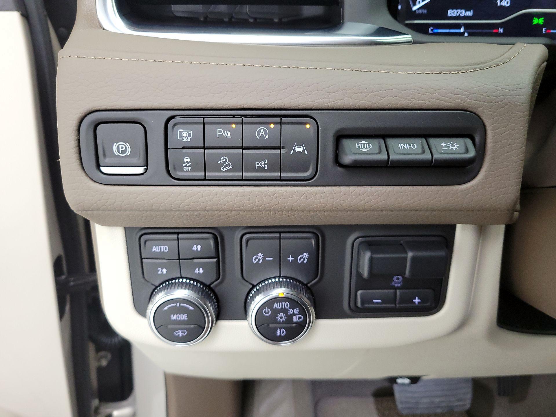 Thumbnail: 2024 GMC Yukon - 13
