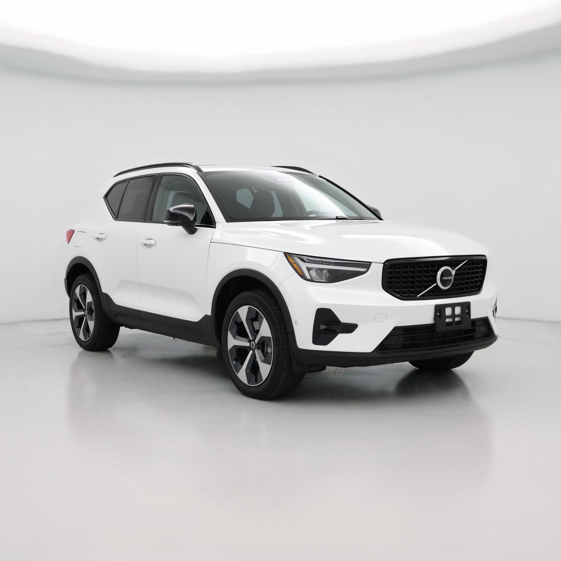 Thumbnail: 2024 Volvo XC40 - 1