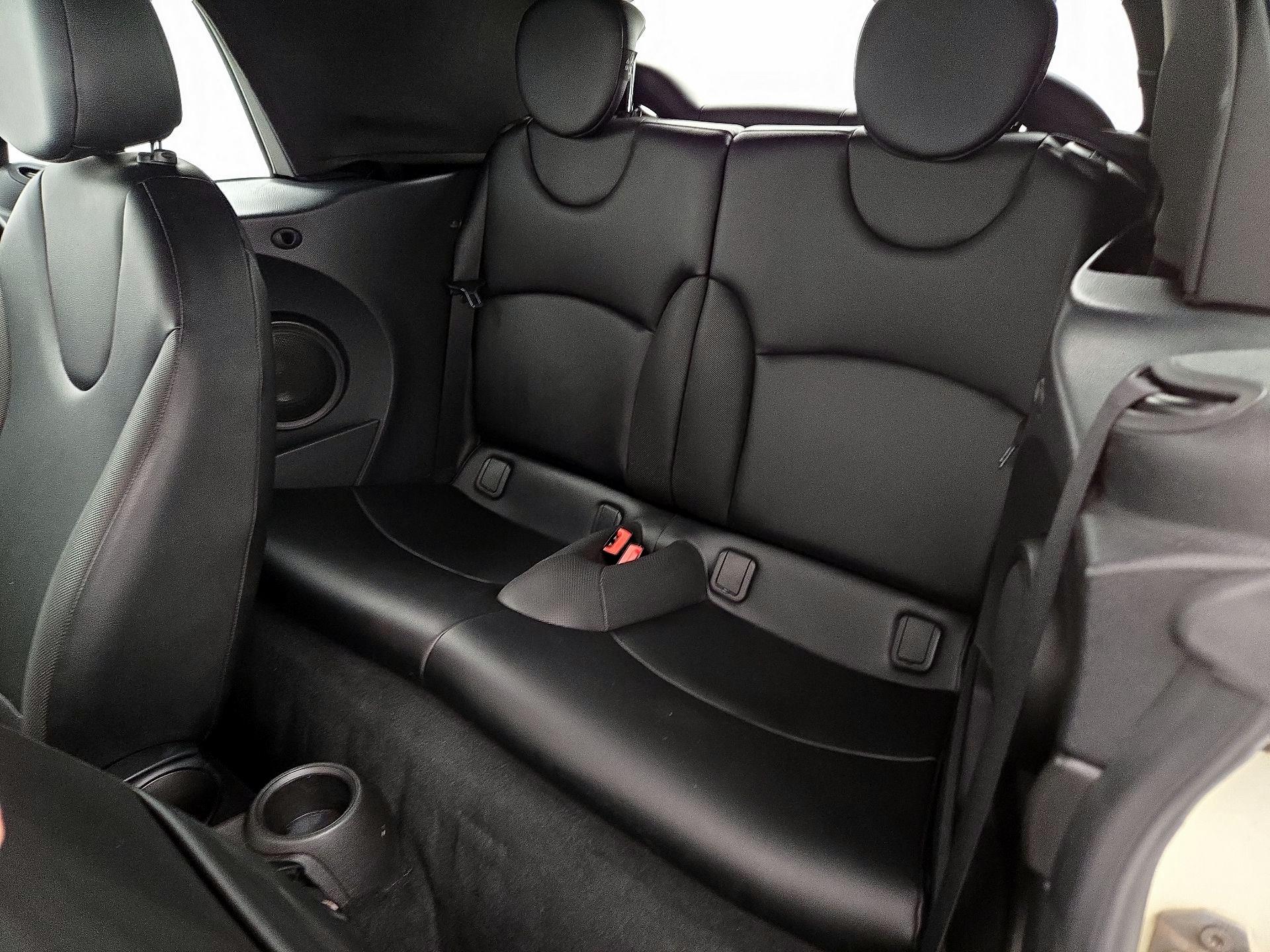 Thumbnail: 2015 MINI Cooper - 17