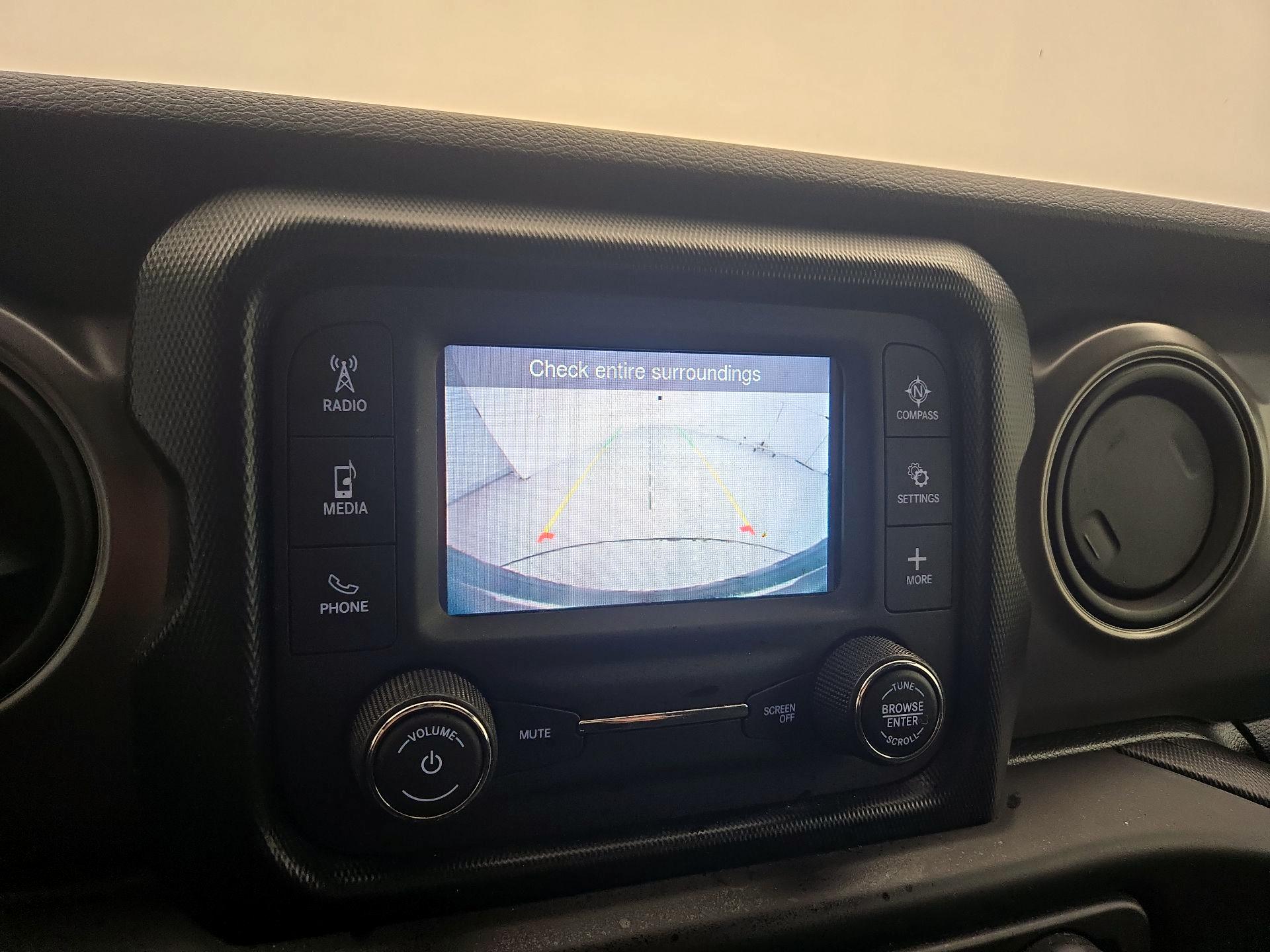 Thumbnail: 2021 Jeep Wrangler - 14