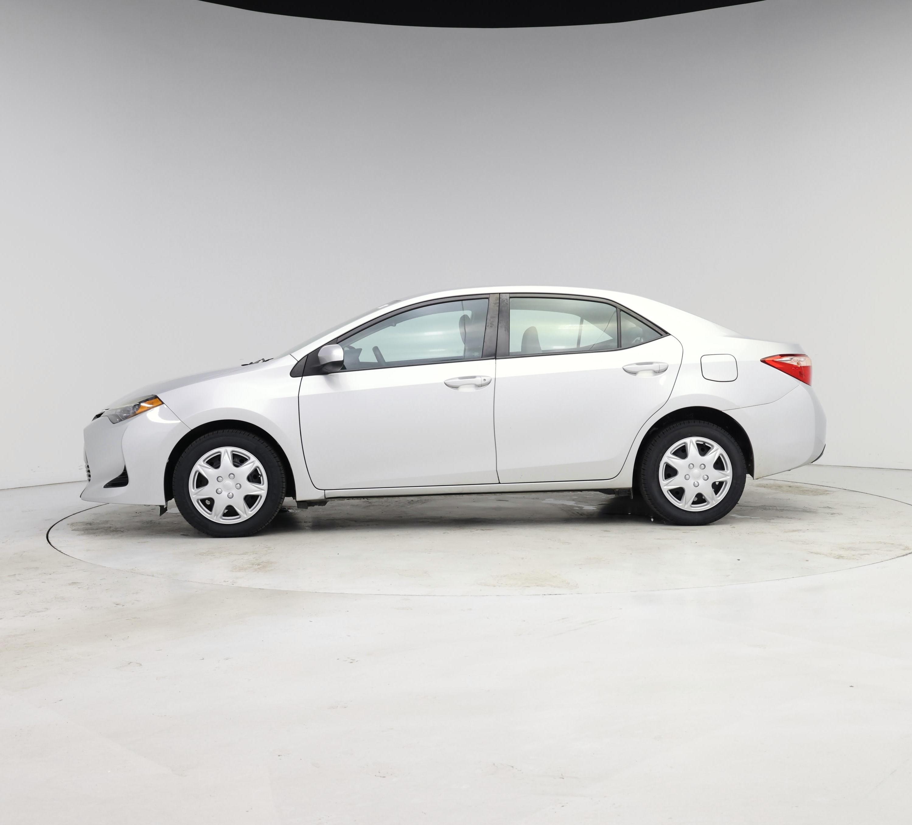 Thumbnail: 2017 Toyota Corolla - 3