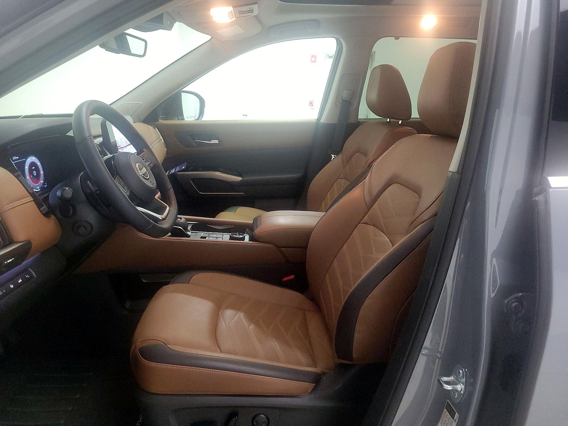 Thumbnail: 2025 Nissan Pathfinder - 11