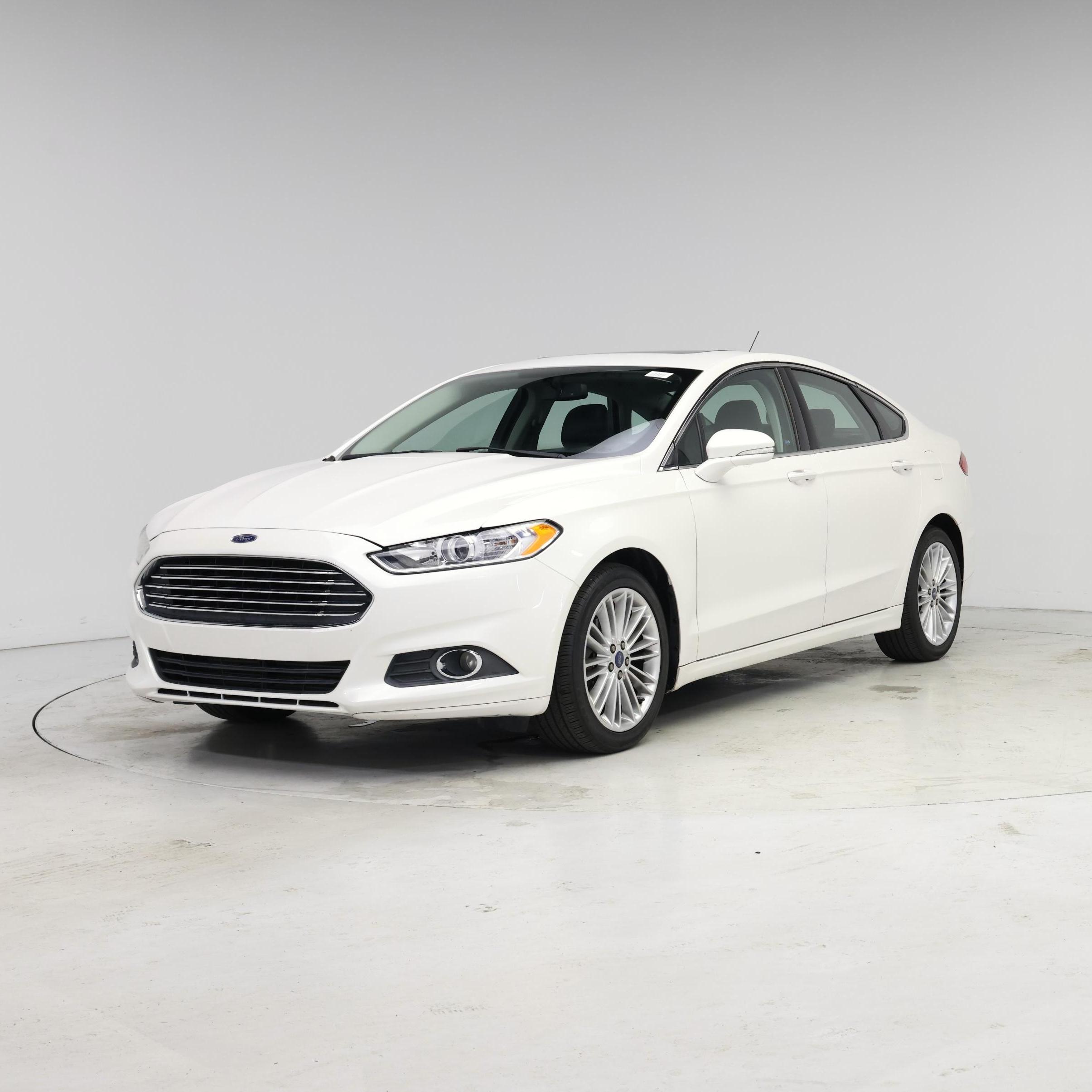 Thumbnail: 2016 Ford Fusion - 4