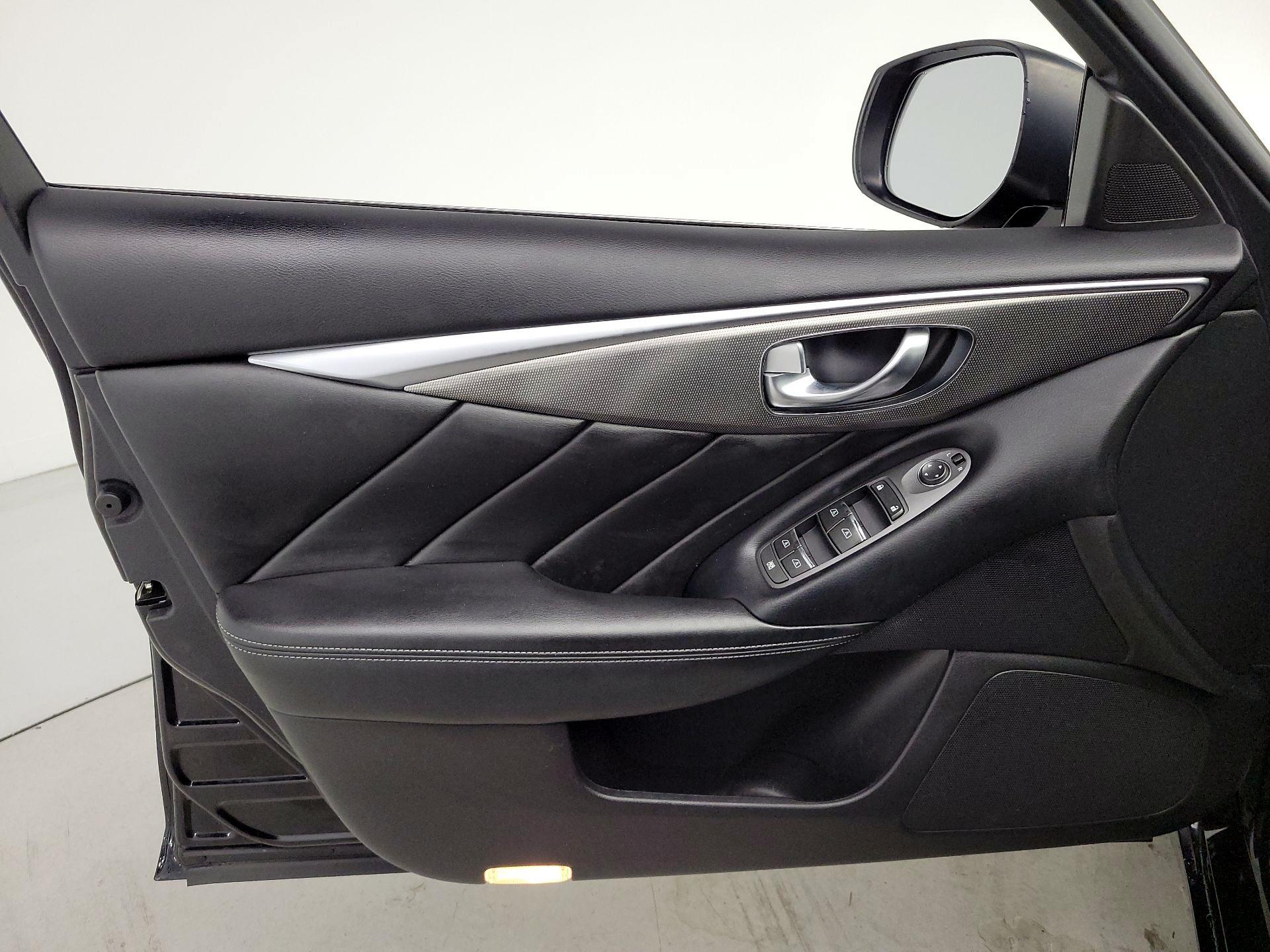 Thumbnail: 2019 INFINITI Q50 - 12