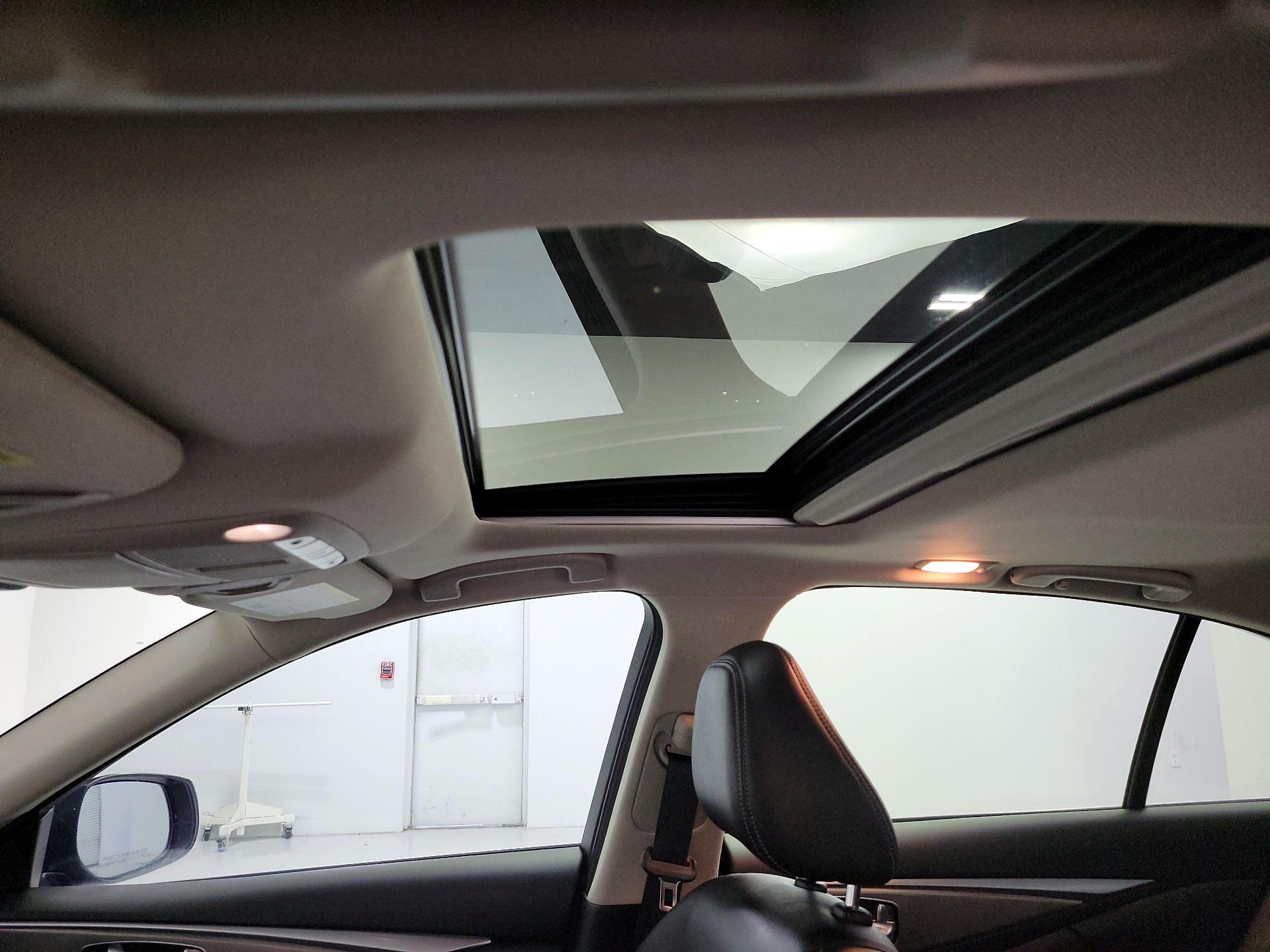 Thumbnail: 2019 INFINITI Q50 - 19