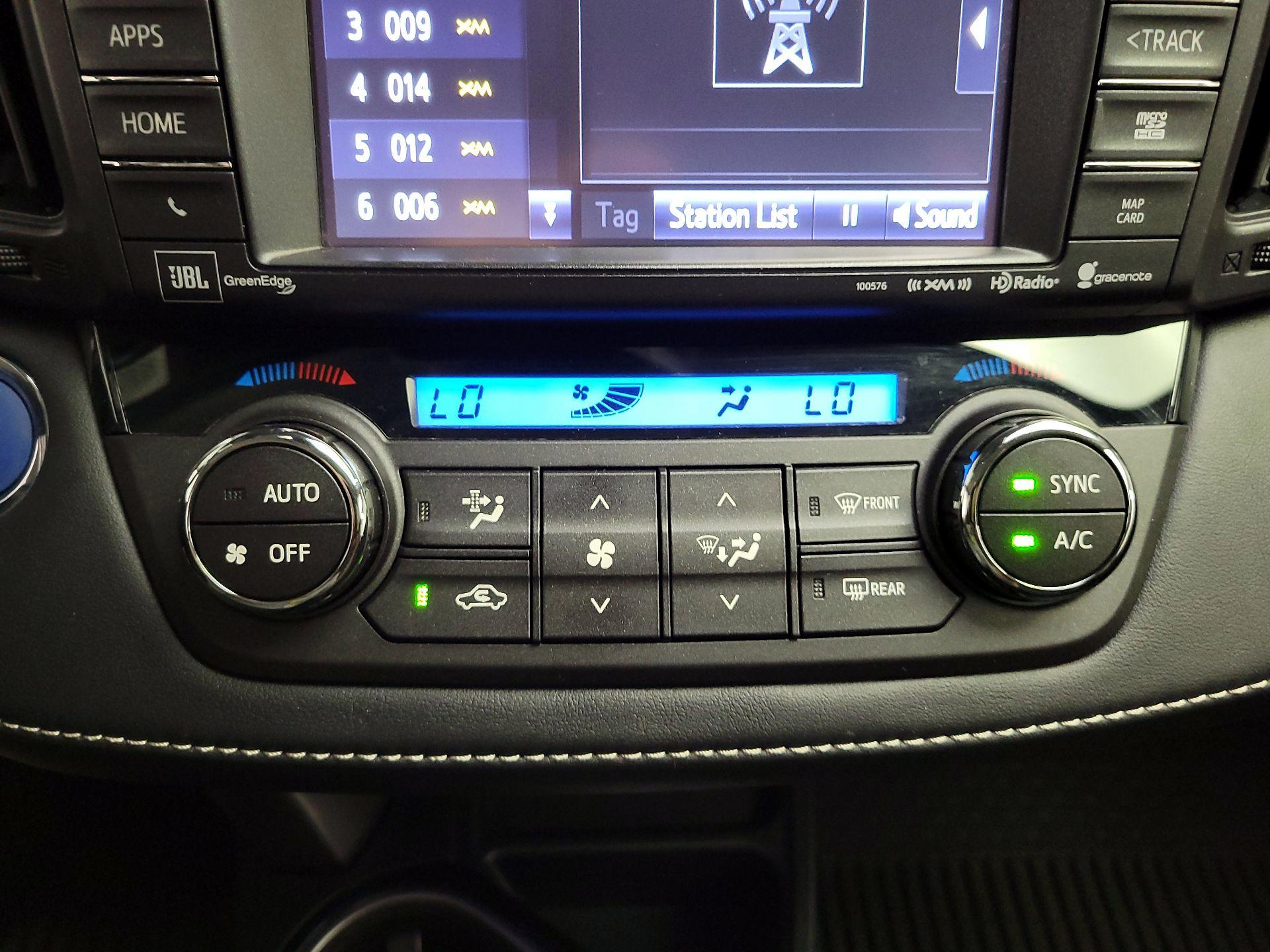 Thumbnail: 2017 Toyota RAV4 - 17