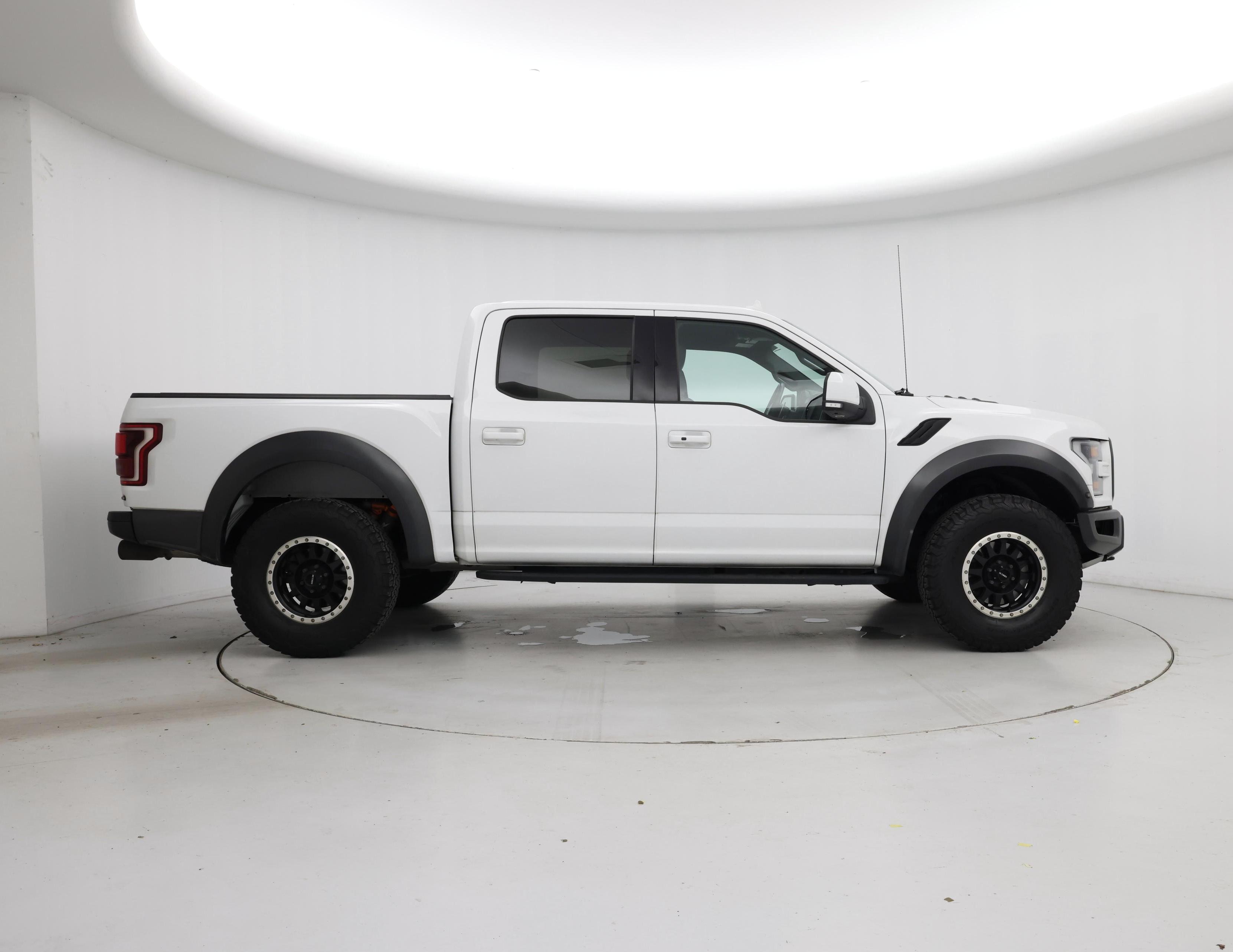 Thumbnail: 2019 Ford F-150 - 7