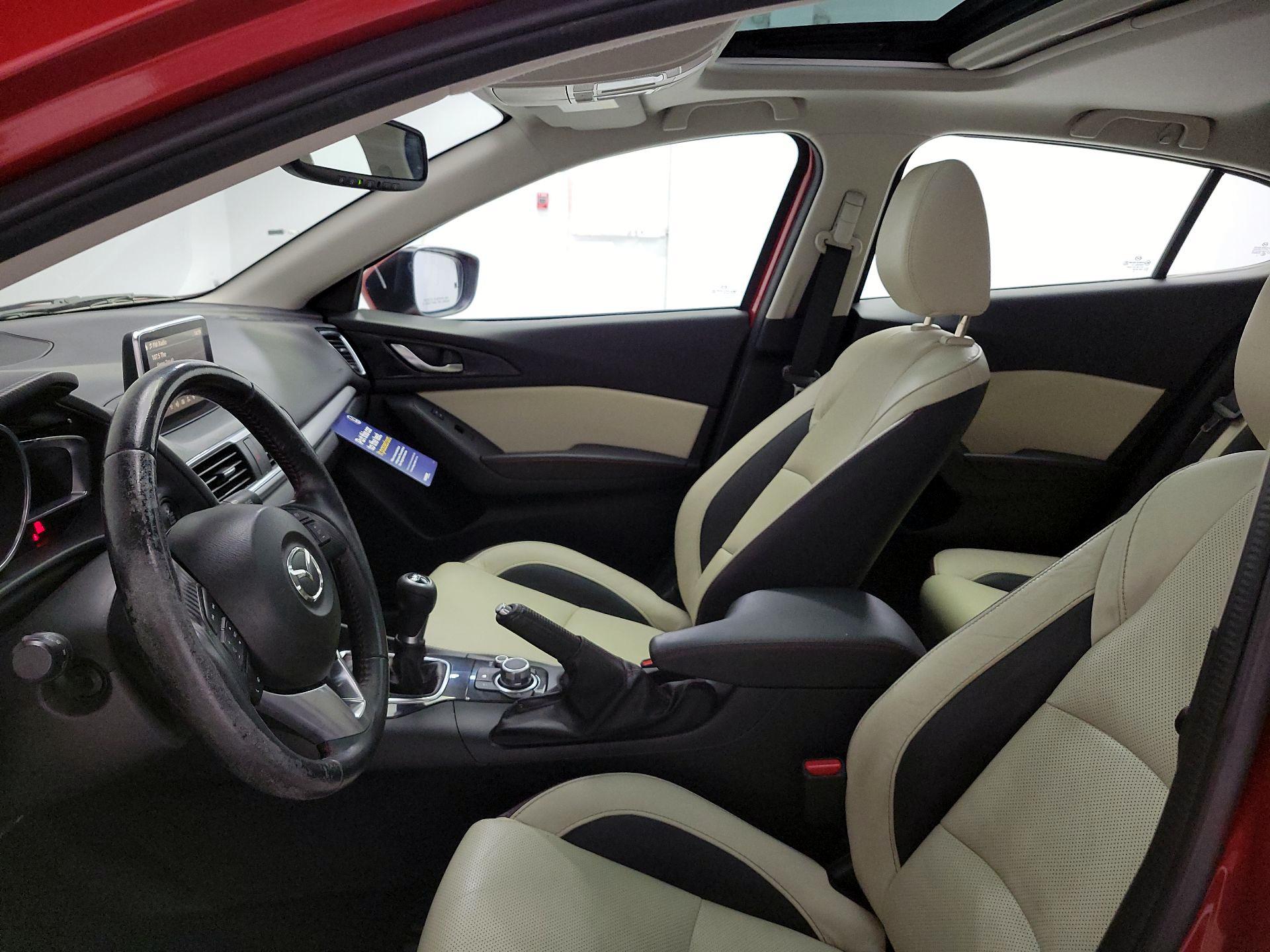 Thumbnail: 2016 Mazda Mazda3 - 11