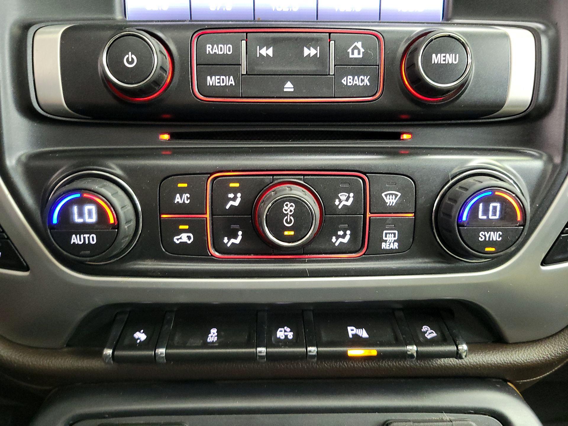 Thumbnail: 2014 GMC Sierra 1500 - 17