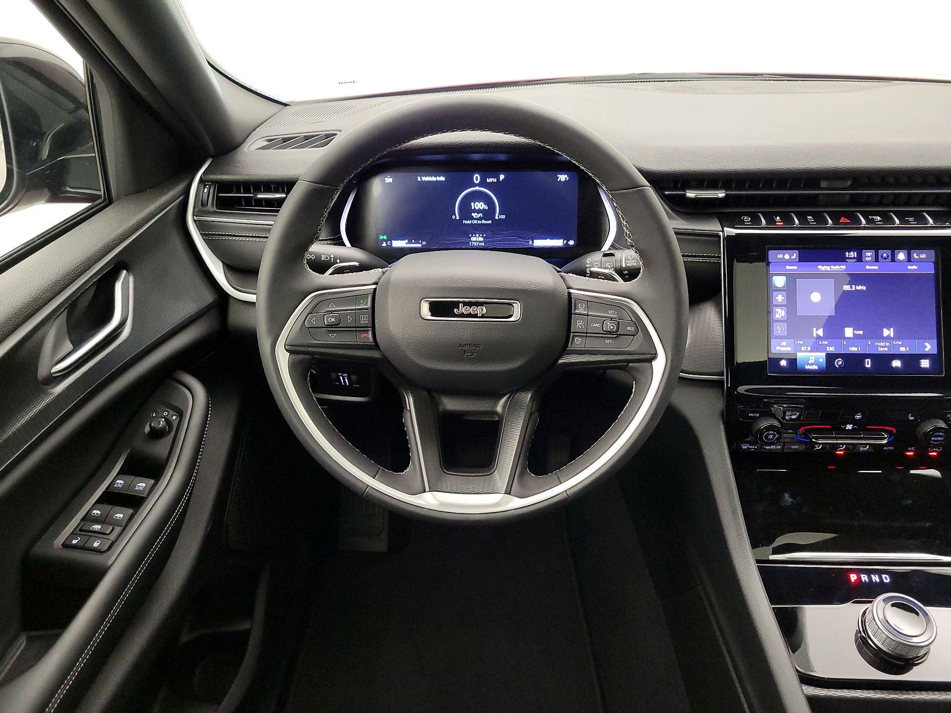 Thumbnail: 2025 Jeep Grand Cherokee - 10