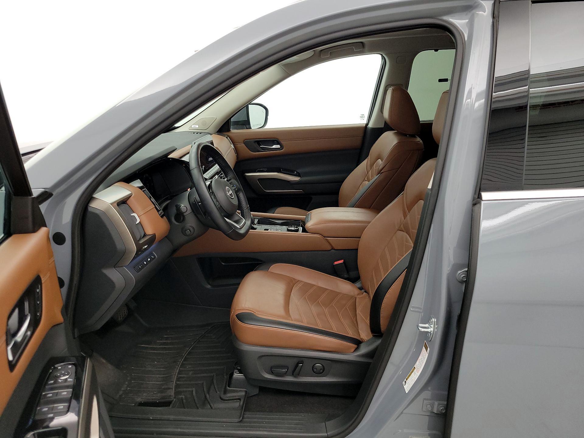 Thumbnail: 2022 Nissan Pathfinder - 11