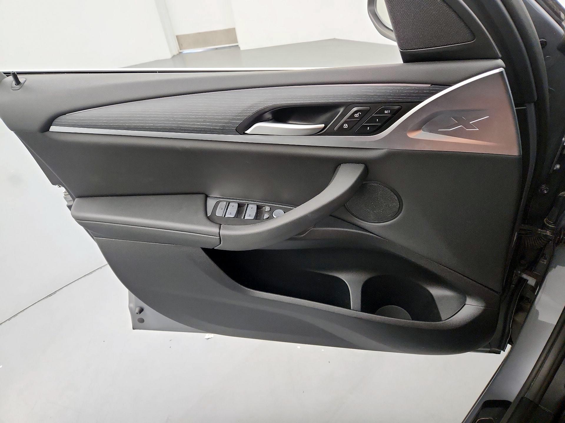 Thumbnail: 2024 BMW X3 - 12