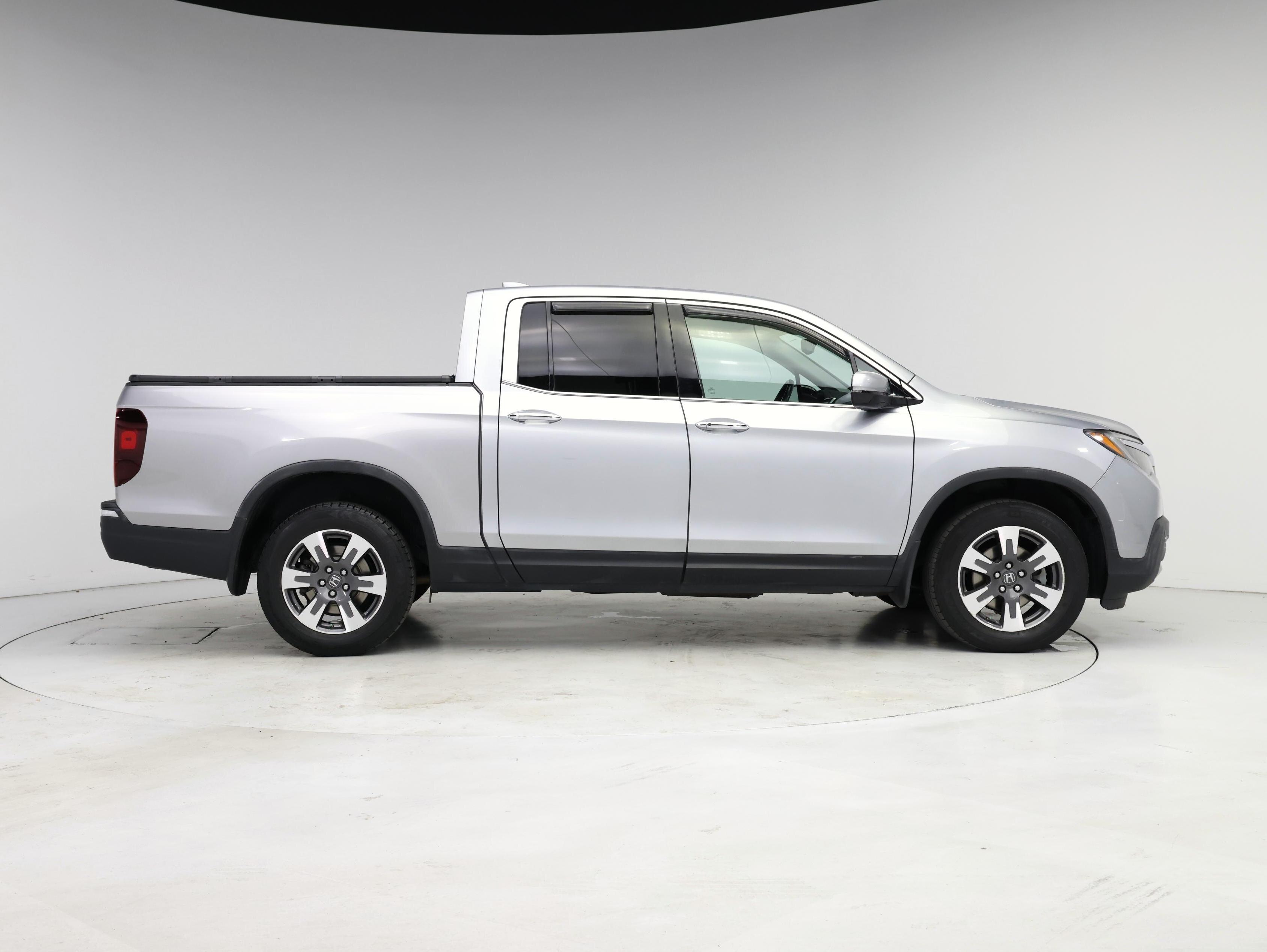 Thumbnail: 2017 Honda Ridgeline - 7