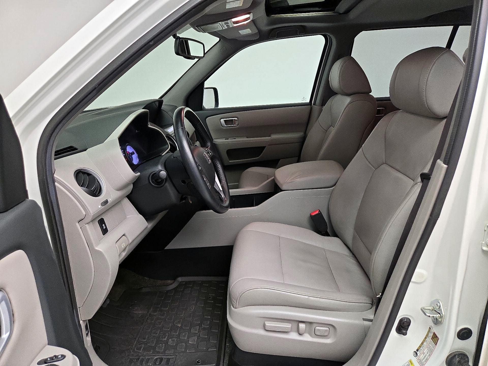 Thumbnail: 2014 Honda Pilot - 11