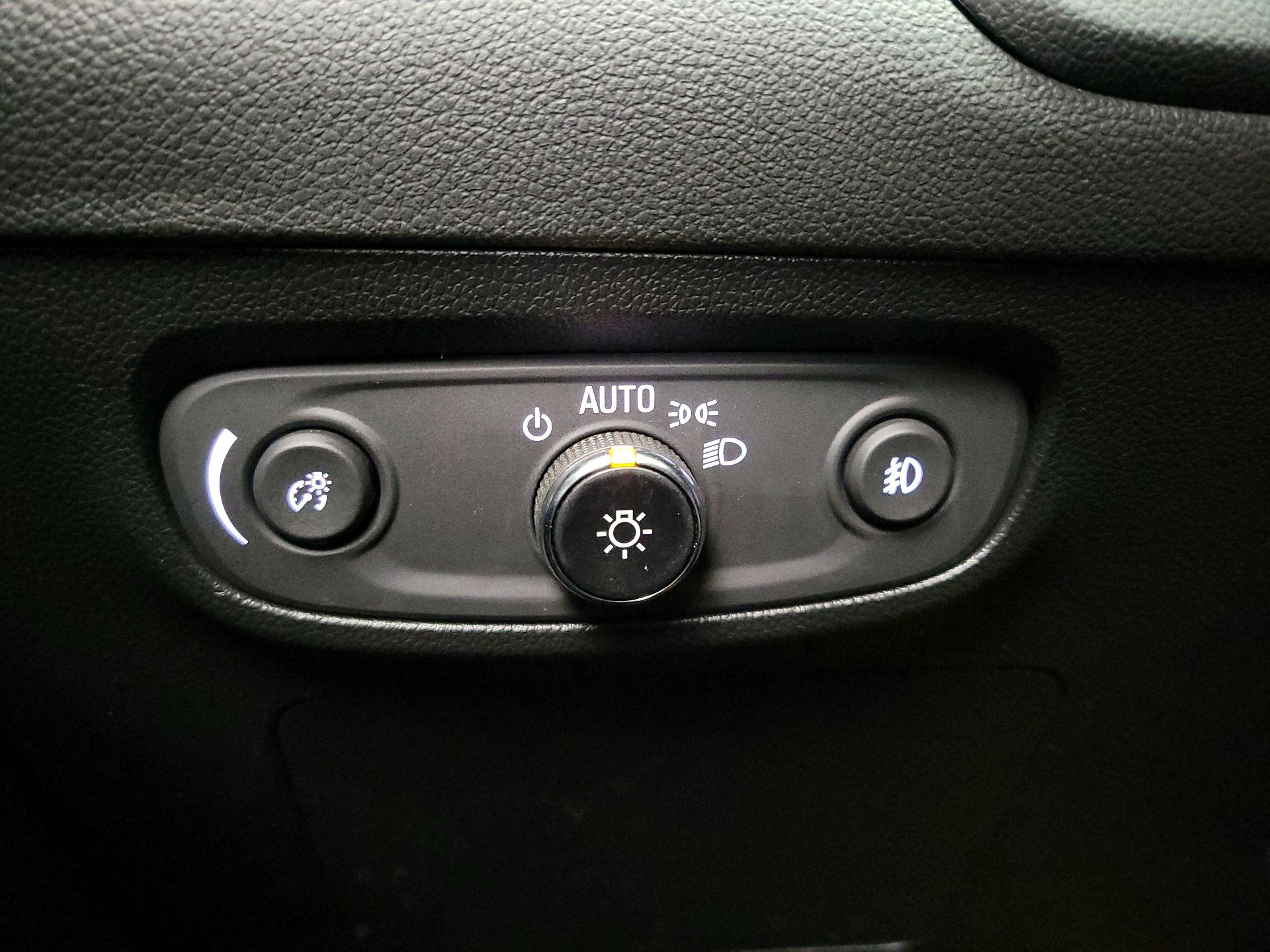 Thumbnail: 2023 Buick Encore GX - 13