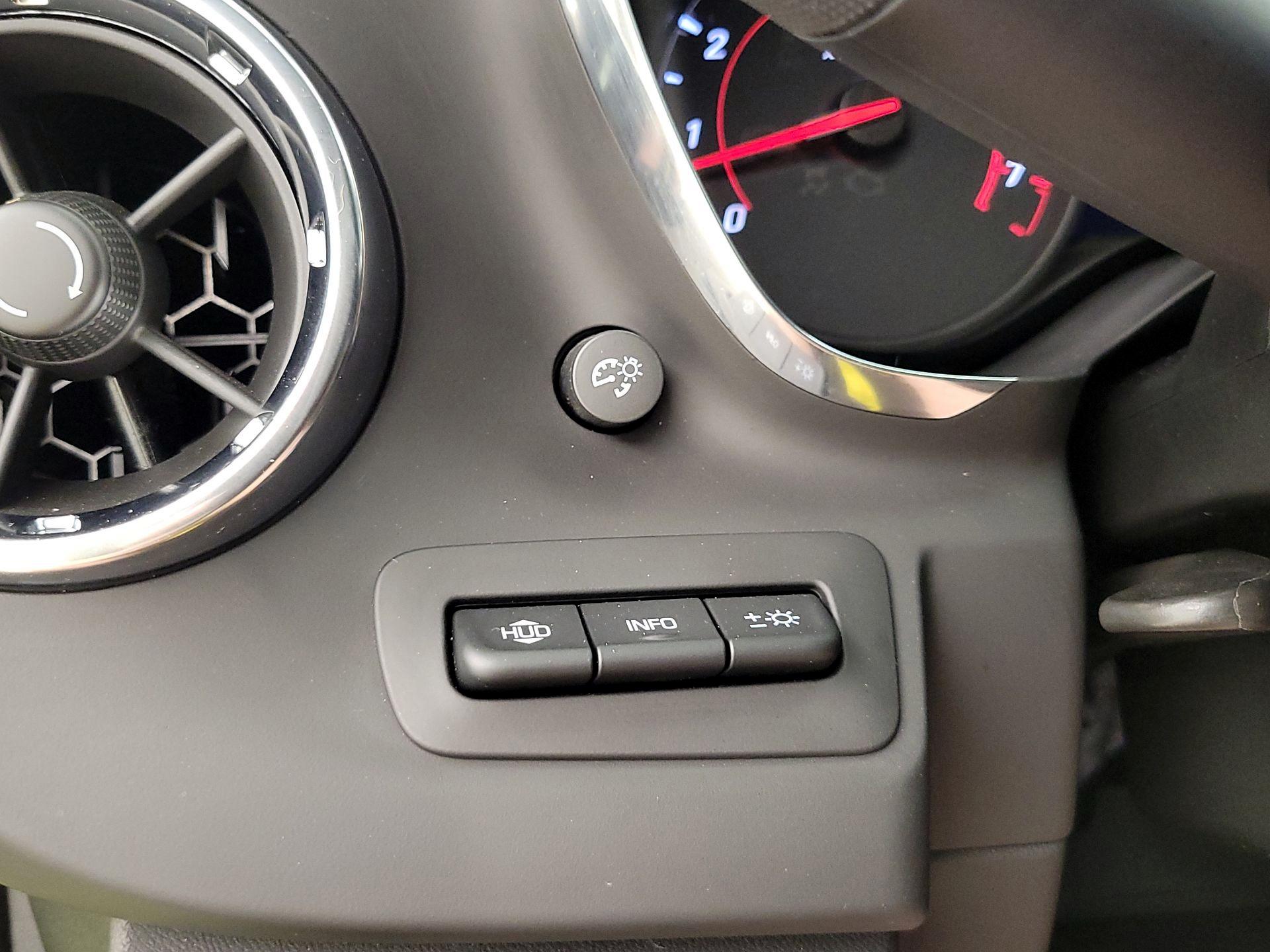 Thumbnail: 2019 Chevrolet Camaro - 13