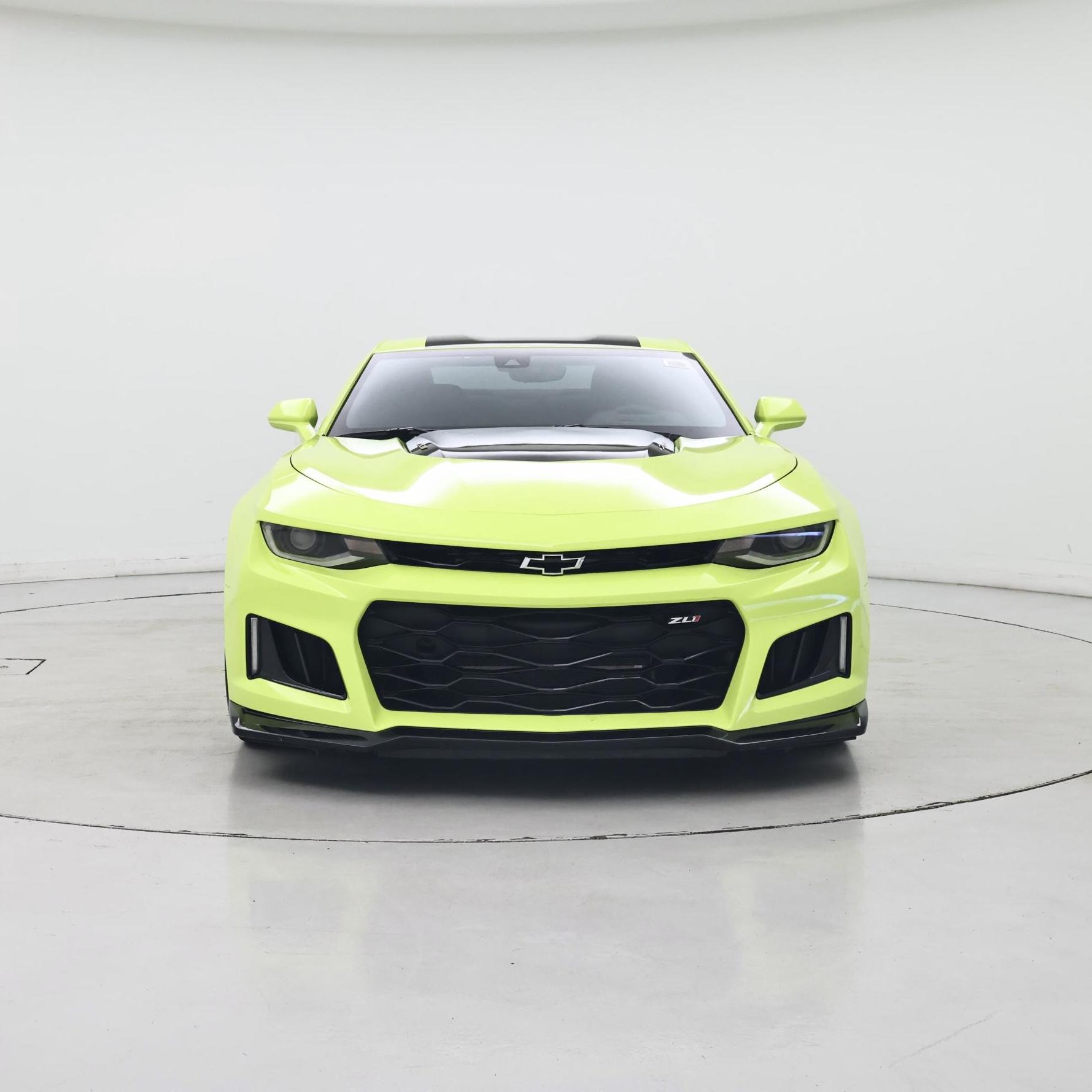 Thumbnail: 2019 Chevrolet Camaro - 5