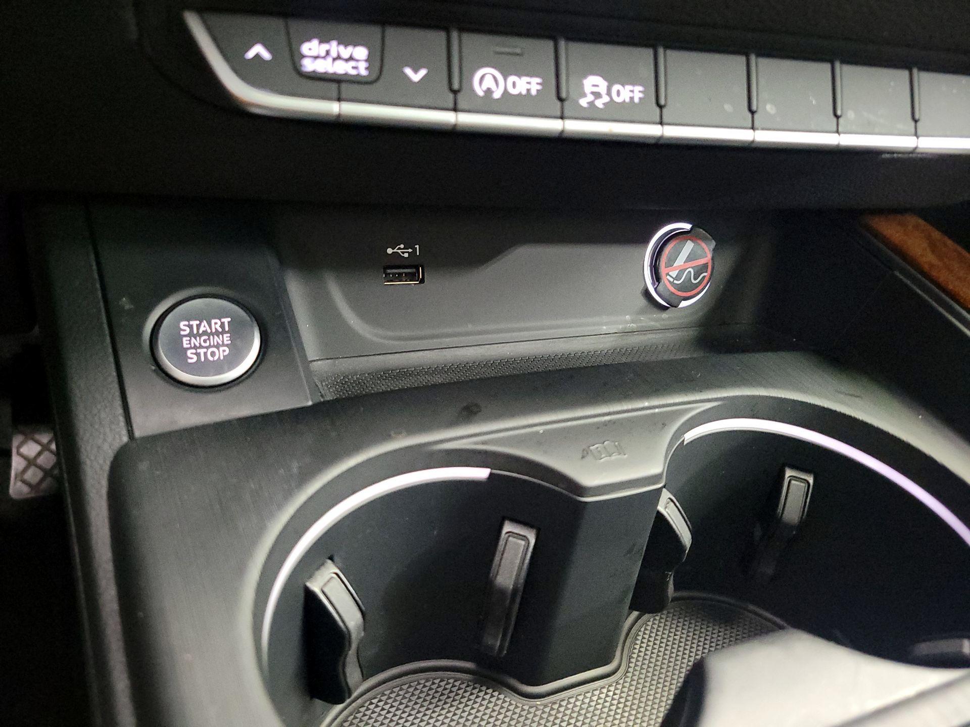 Thumbnail: 2019 Audi A4 - 18